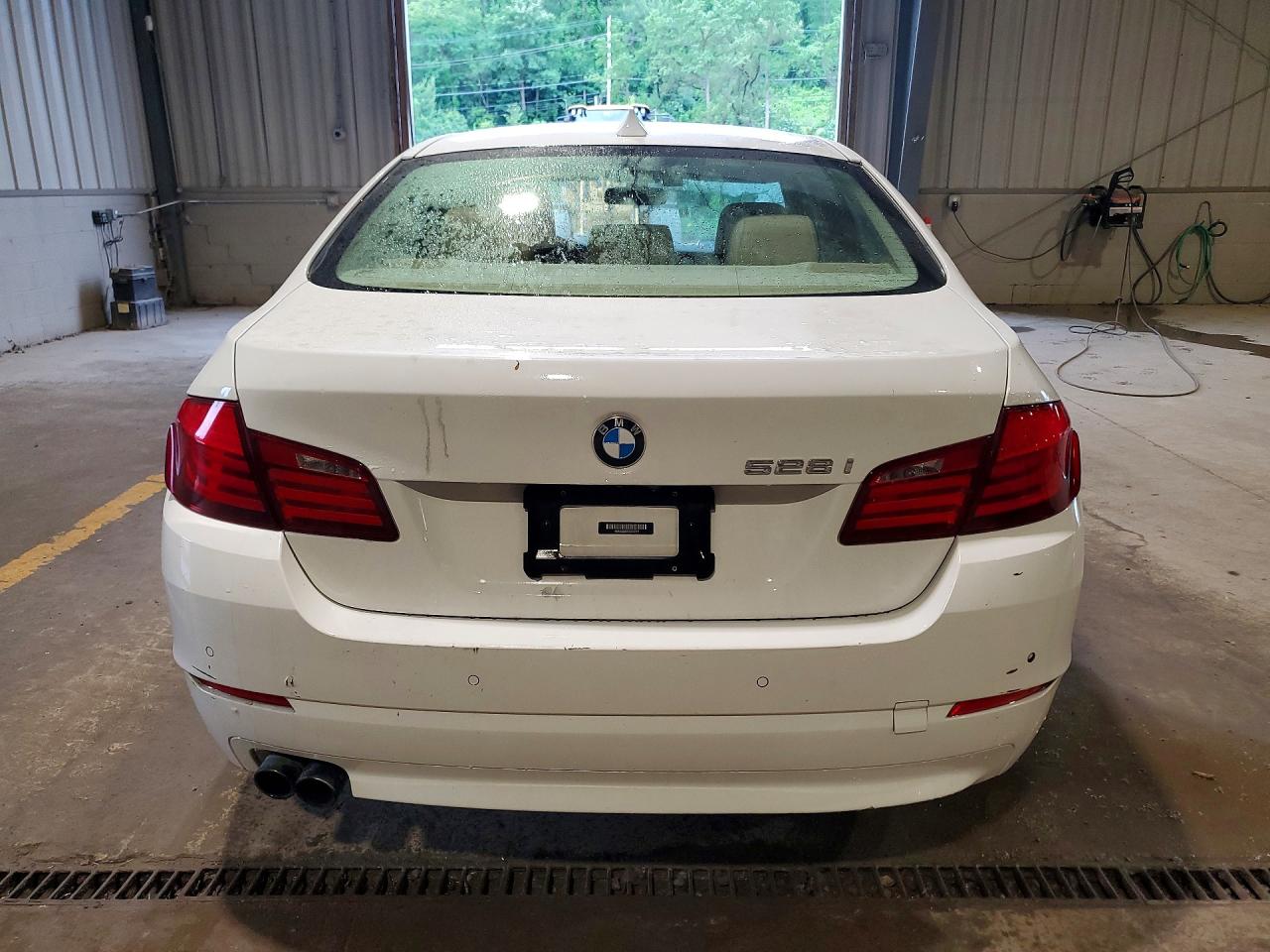 2013 Bmw 528 I White vin: WBAXG5C53DD234319