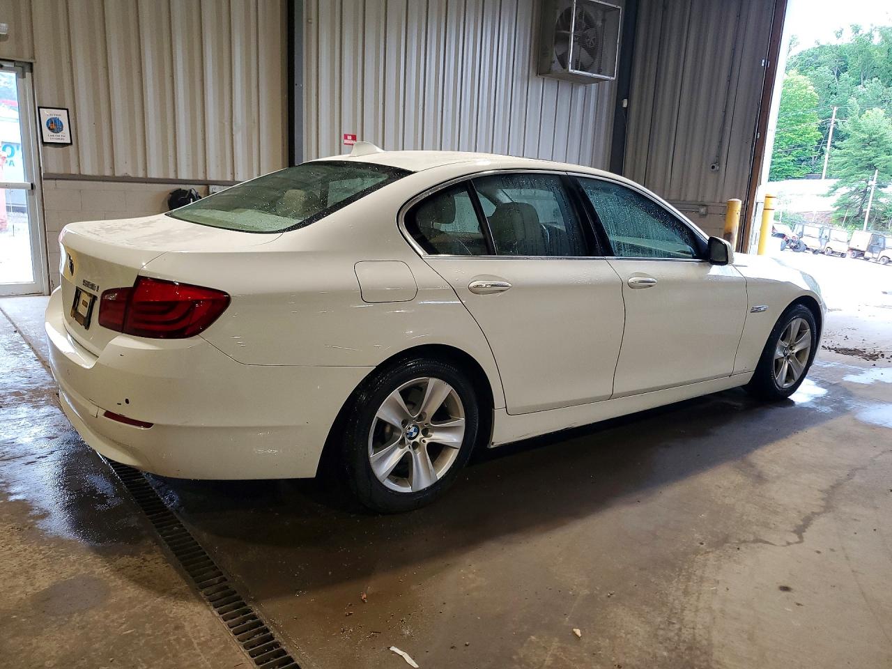 2013 Bmw 528 I White vin: WBAXG5C53DD234319