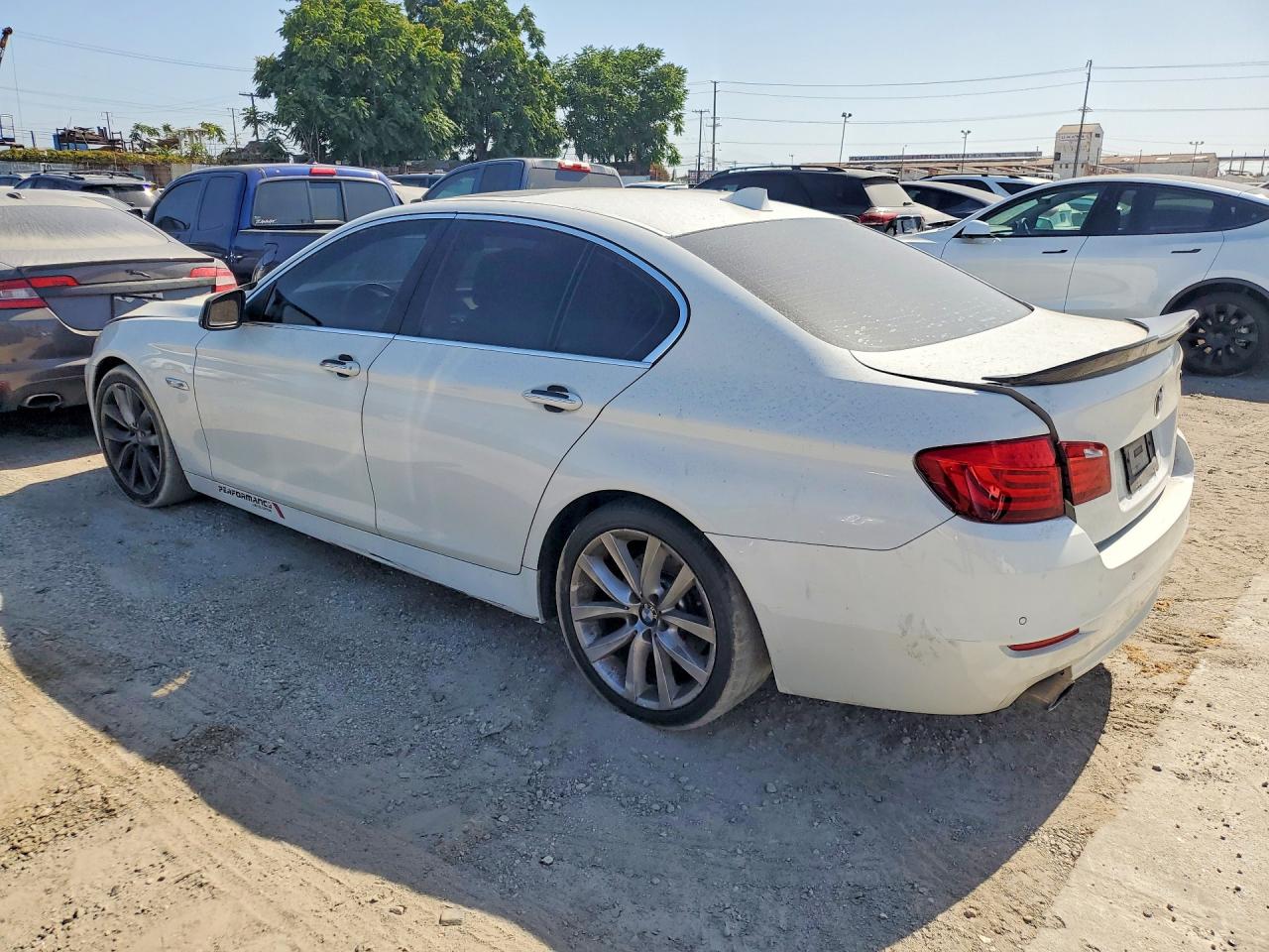2012 Bmw 528 I White vin: WBAXG5C54CDW66268
