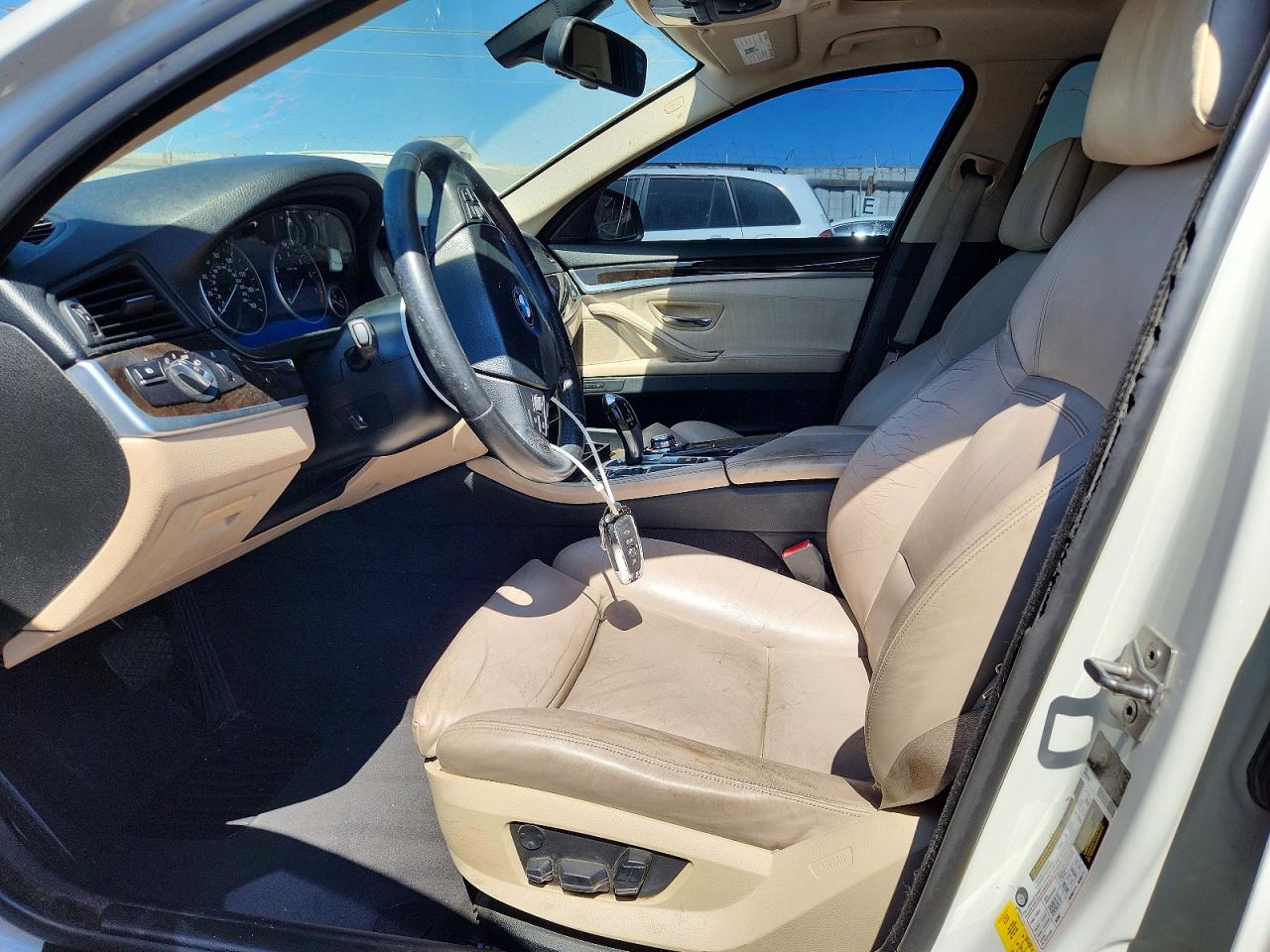 2012 Bmw 528 I White vin: WBAXG5C54CDW66268