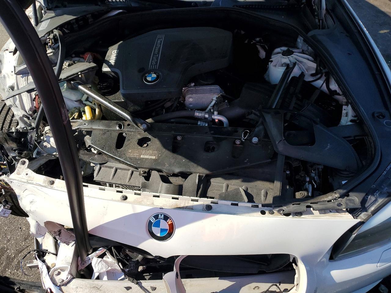 2013 Bmw 528 I White vin: WBAXG5C54DD230182