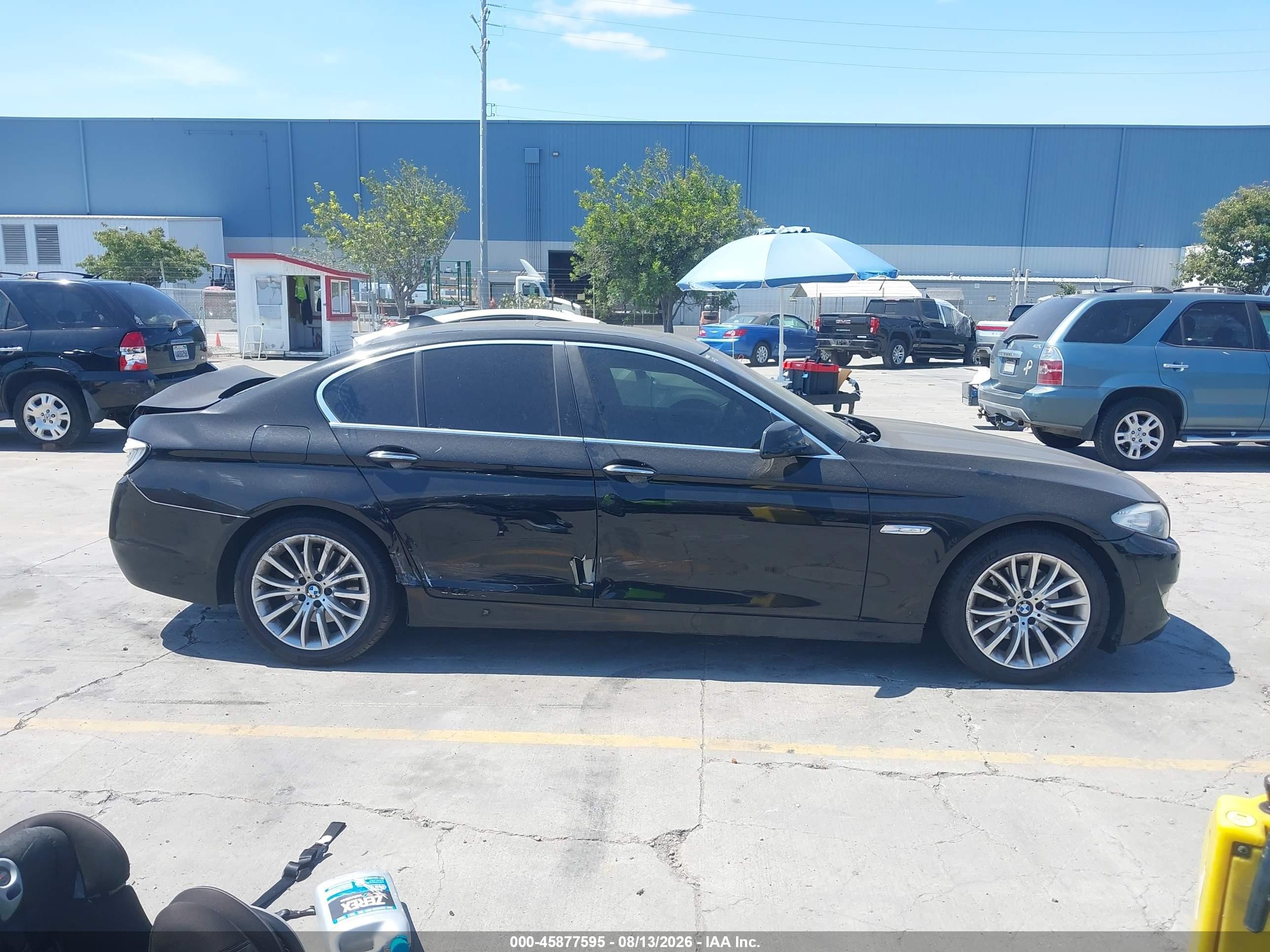 2013 Bmw 528i   Black vin: WBAXG5C54DDY32094