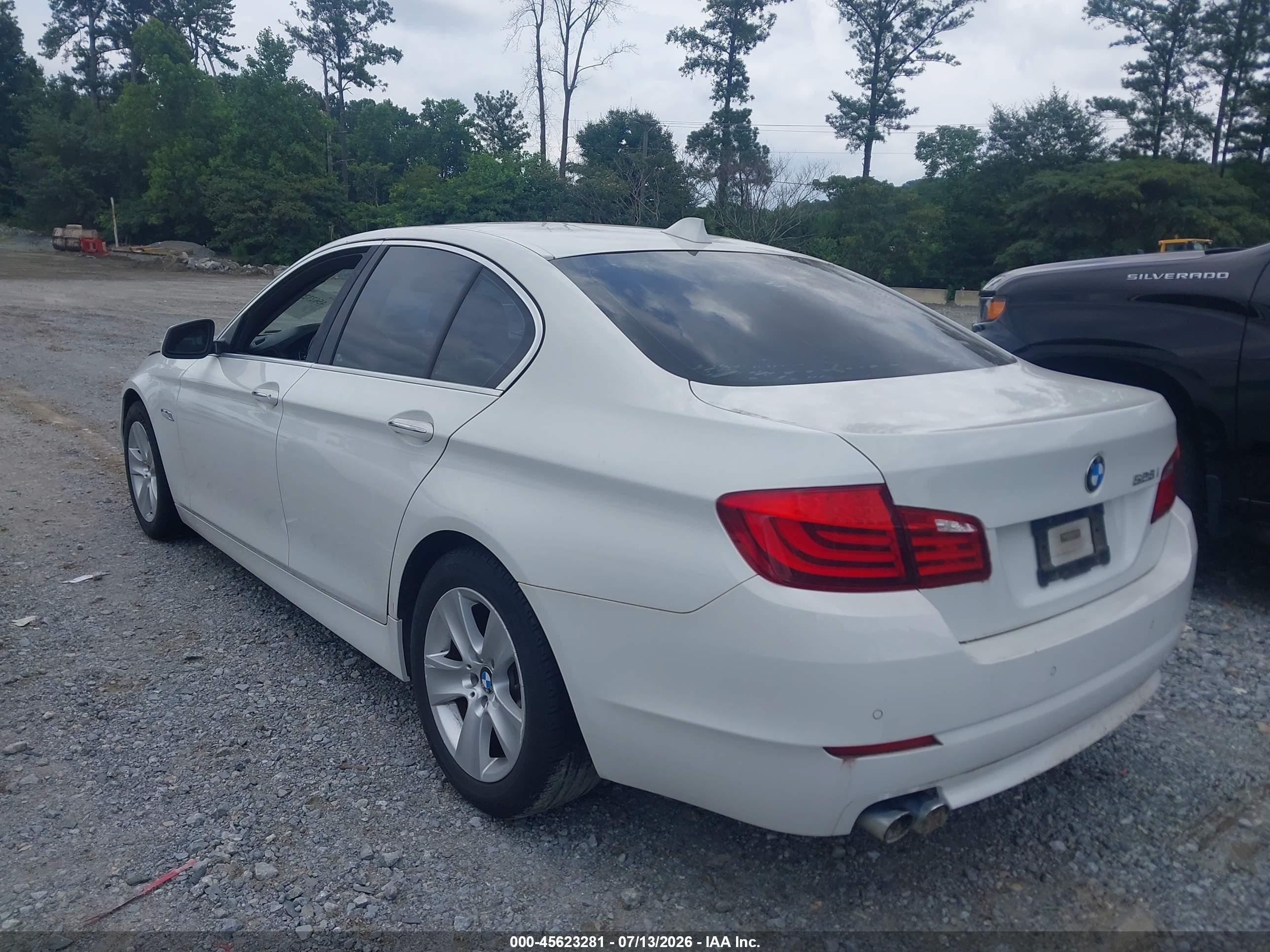 2013 Bmw 528i   White vin: WBAXG5C54DDY36629