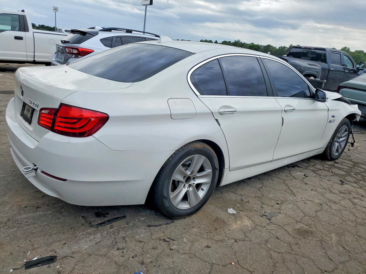 2012 Bmw 528 I White vin: WBAXG5C55CDW24983