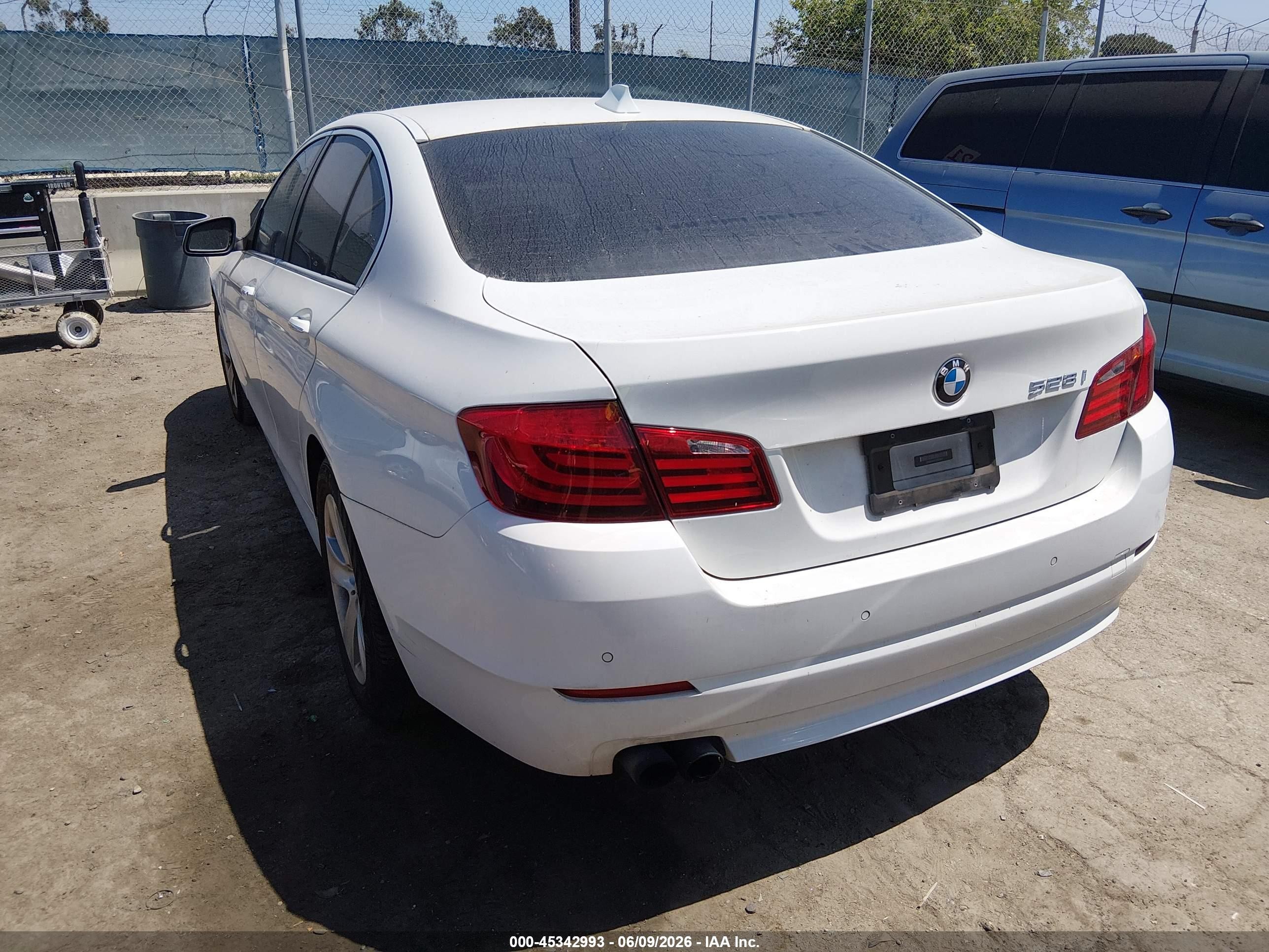 2012 Bmw 528i   White vin: WBAXG5C55CDX03831