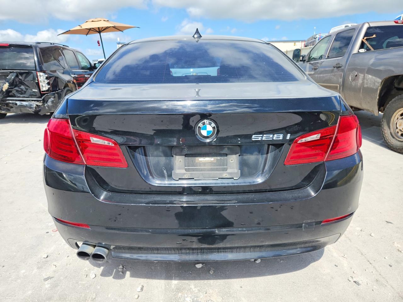 2013 Bmw 528 I Черный vin: WBAXG5C55DD230563
