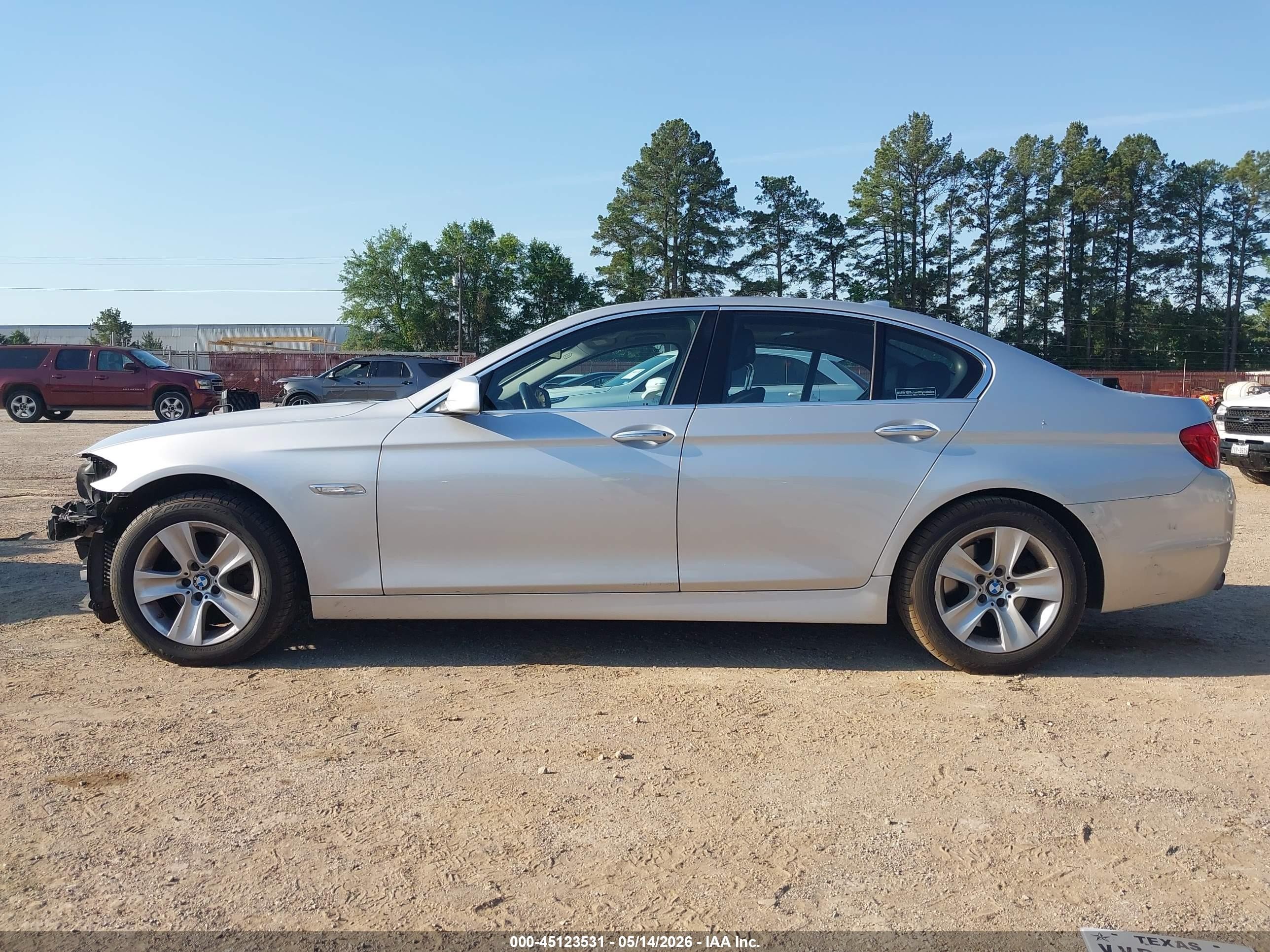 2013 Bmw 528i   Серебряный vin: WBAXG5C55DDY35263