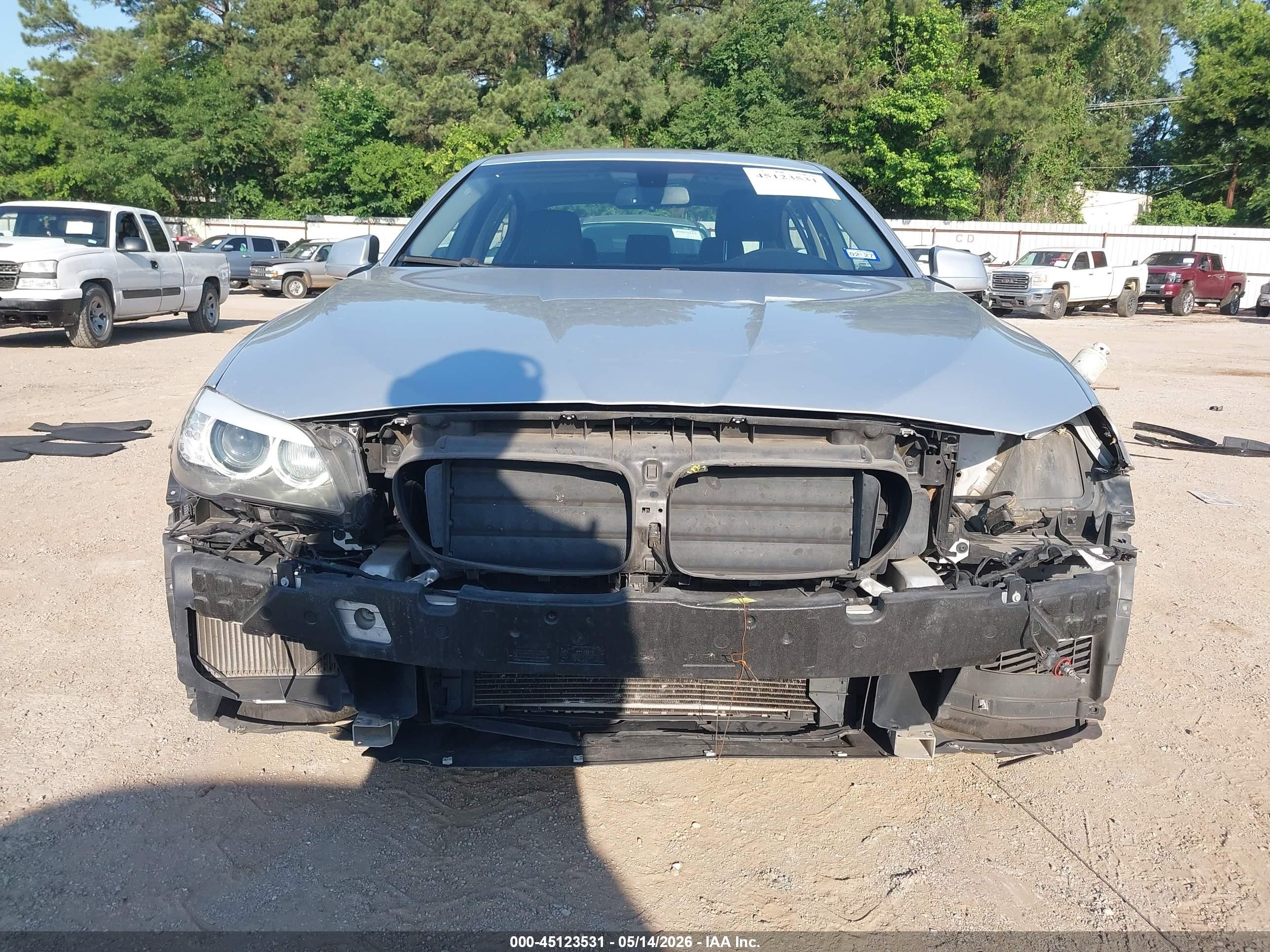 2013 Bmw 528i   Серебряный vin: WBAXG5C55DDY35263