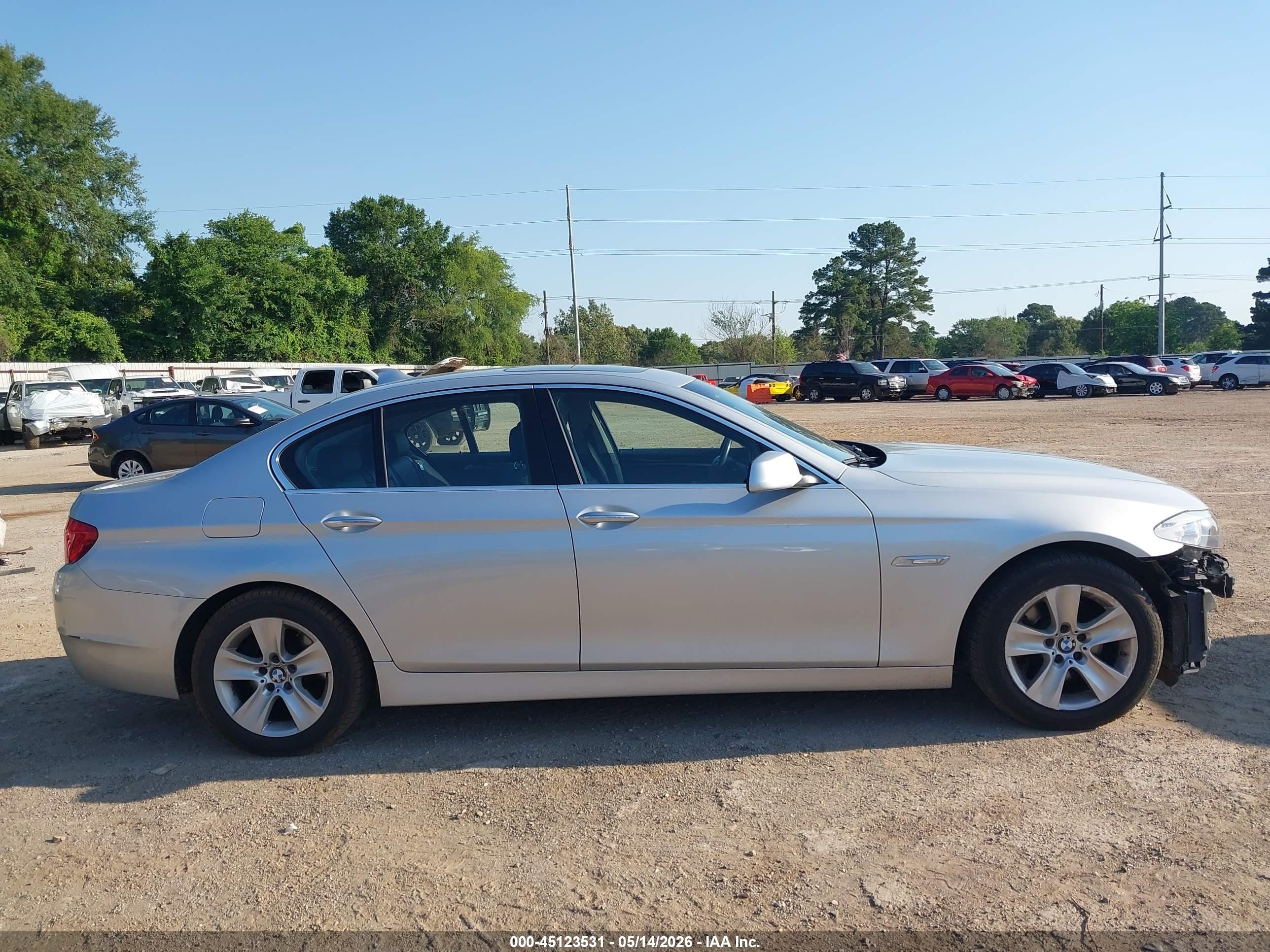 2013 Bmw 528i   Серебряный vin: WBAXG5C55DDY35263