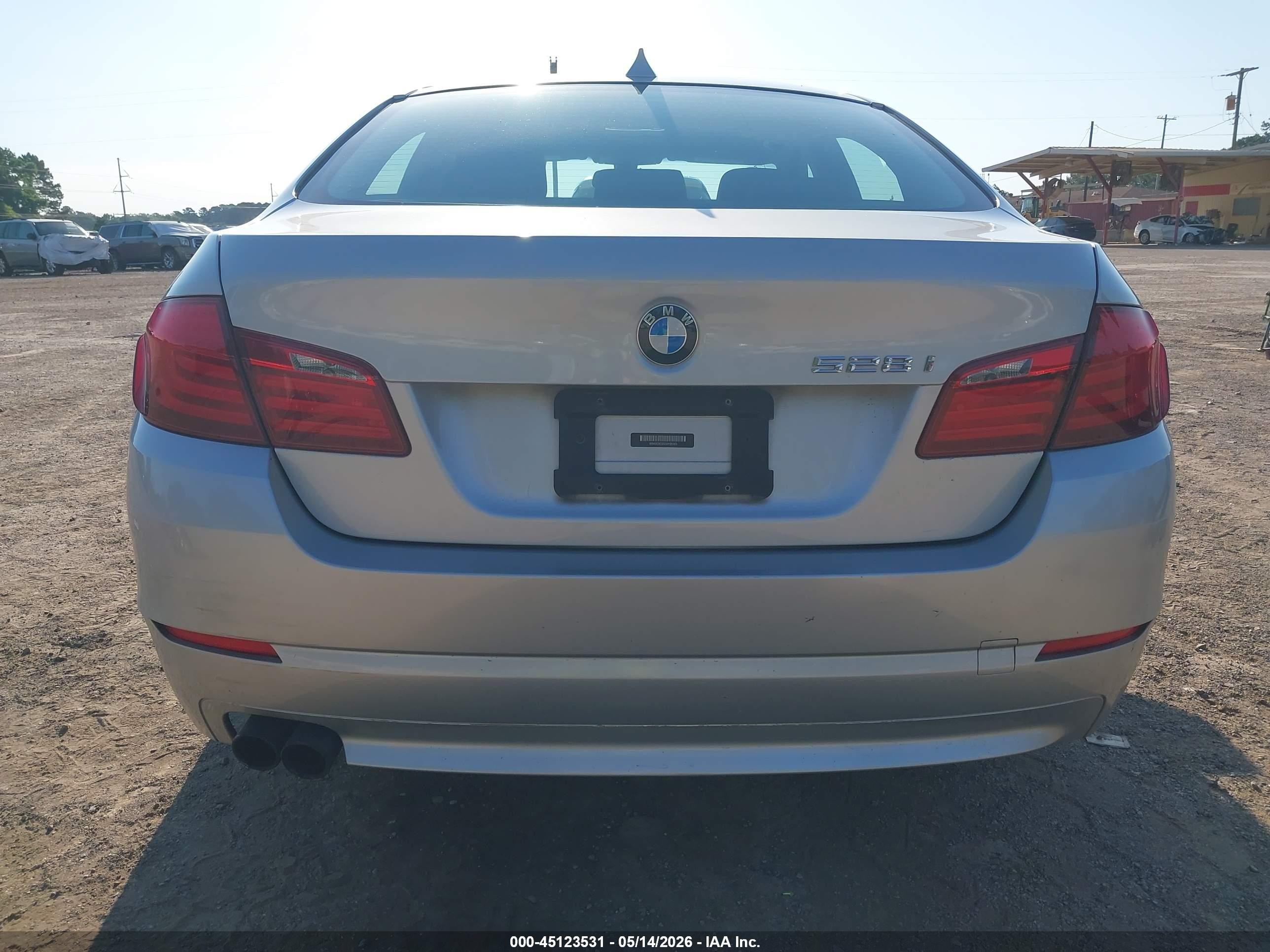 2013 Bmw 528i   Серебряный vin: WBAXG5C55DDY35263