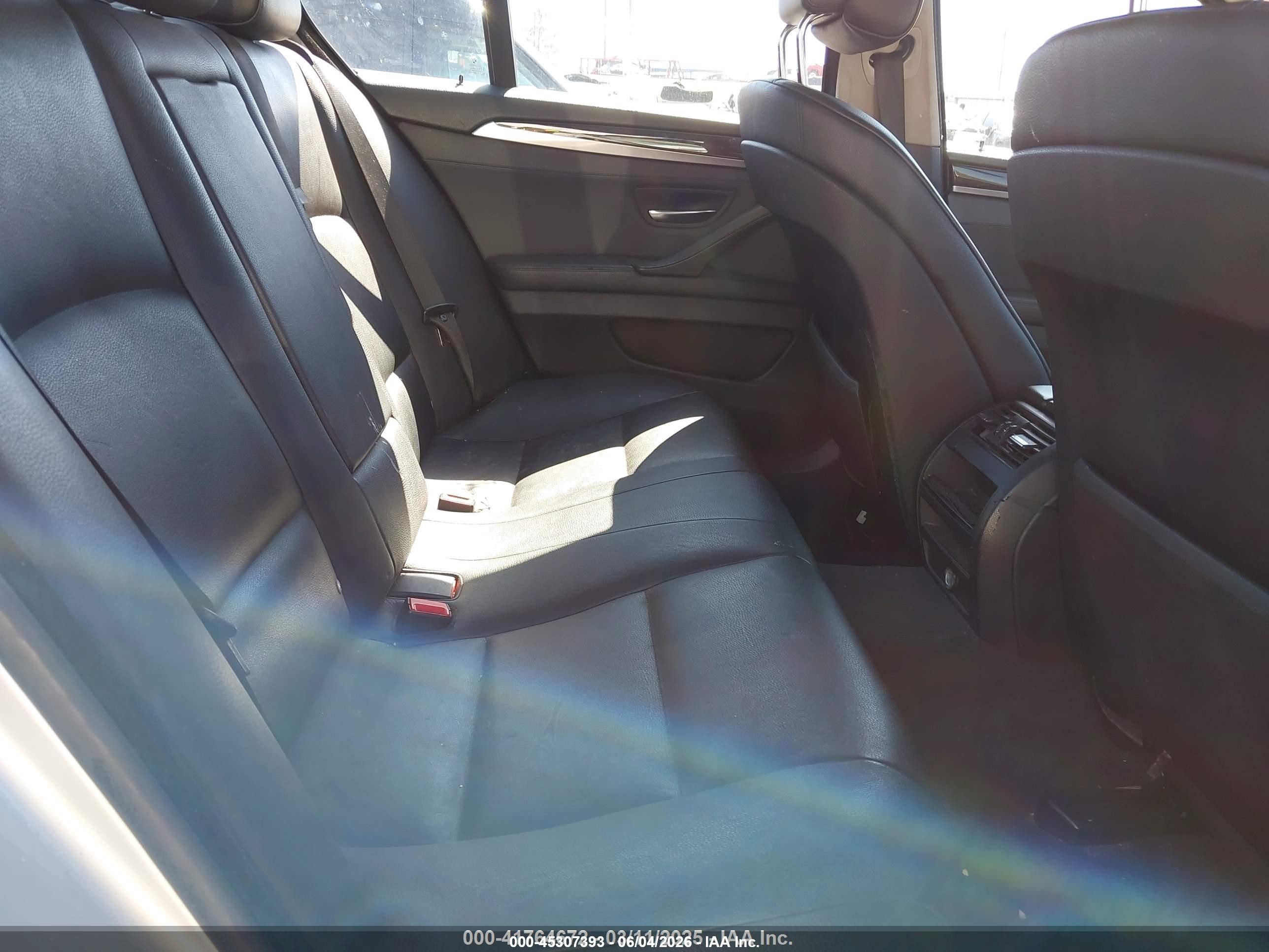 2012 Bmw 528i   Silver vin: WBAXG5C56CDX01859