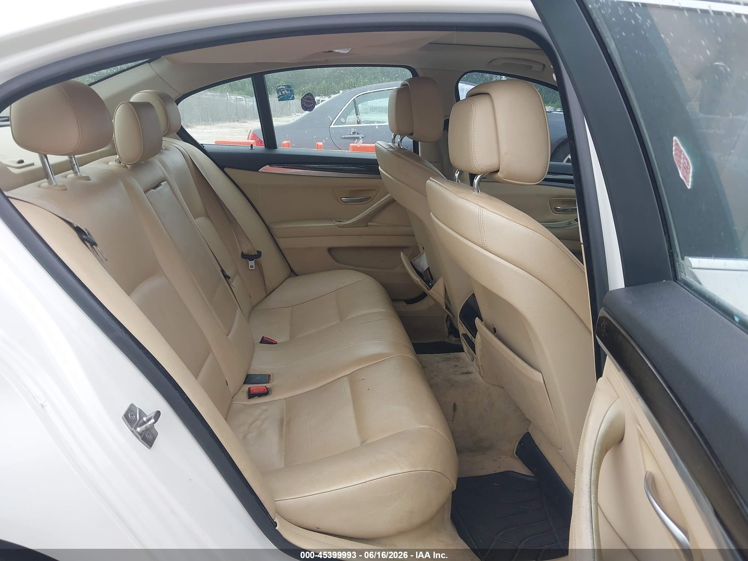 2012 Bmw 528i   White vin: WBAXG5C56CDX04230