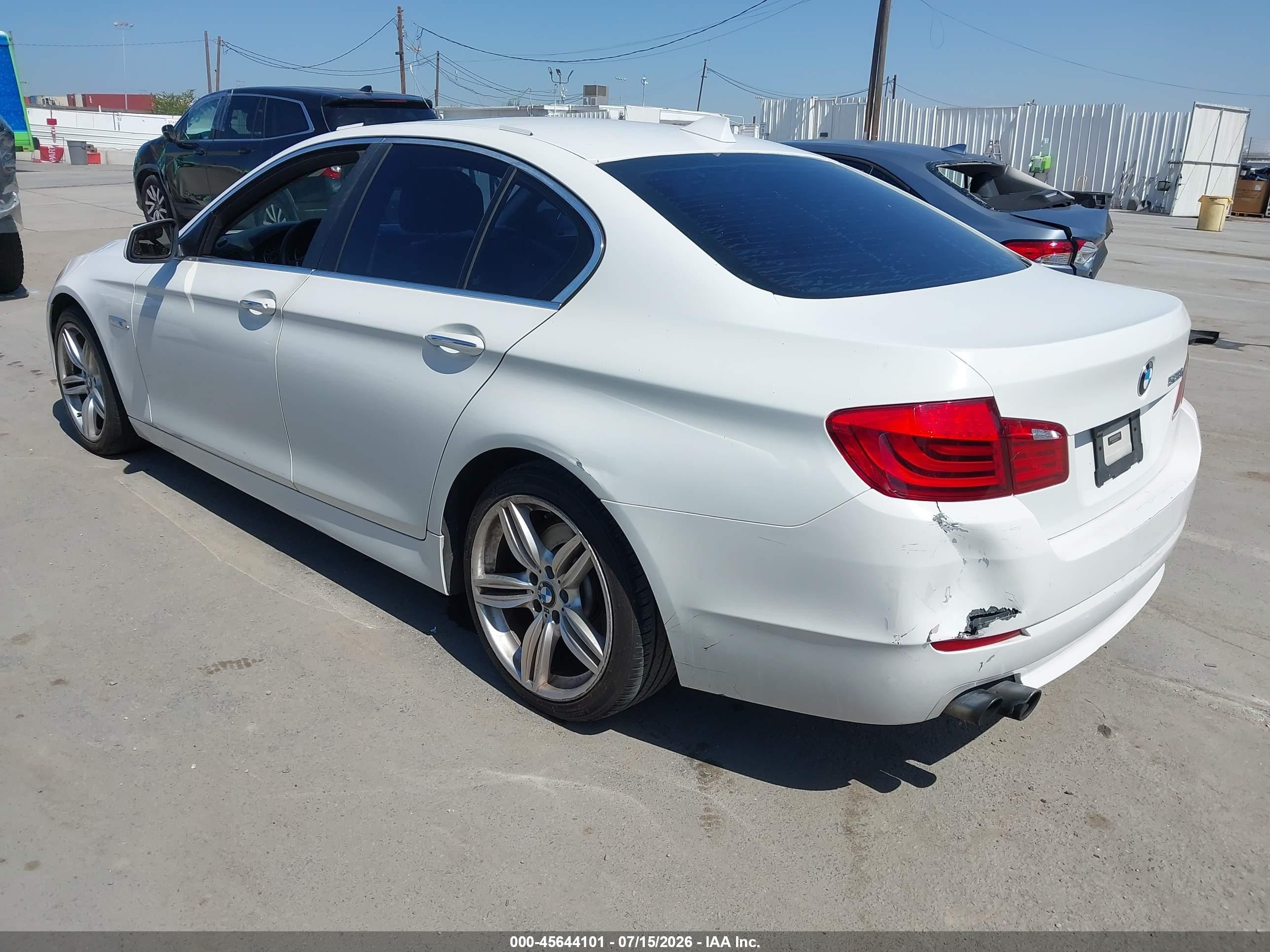 2012 Bmw 528i   White vin: WBAXG5C56CDX05104