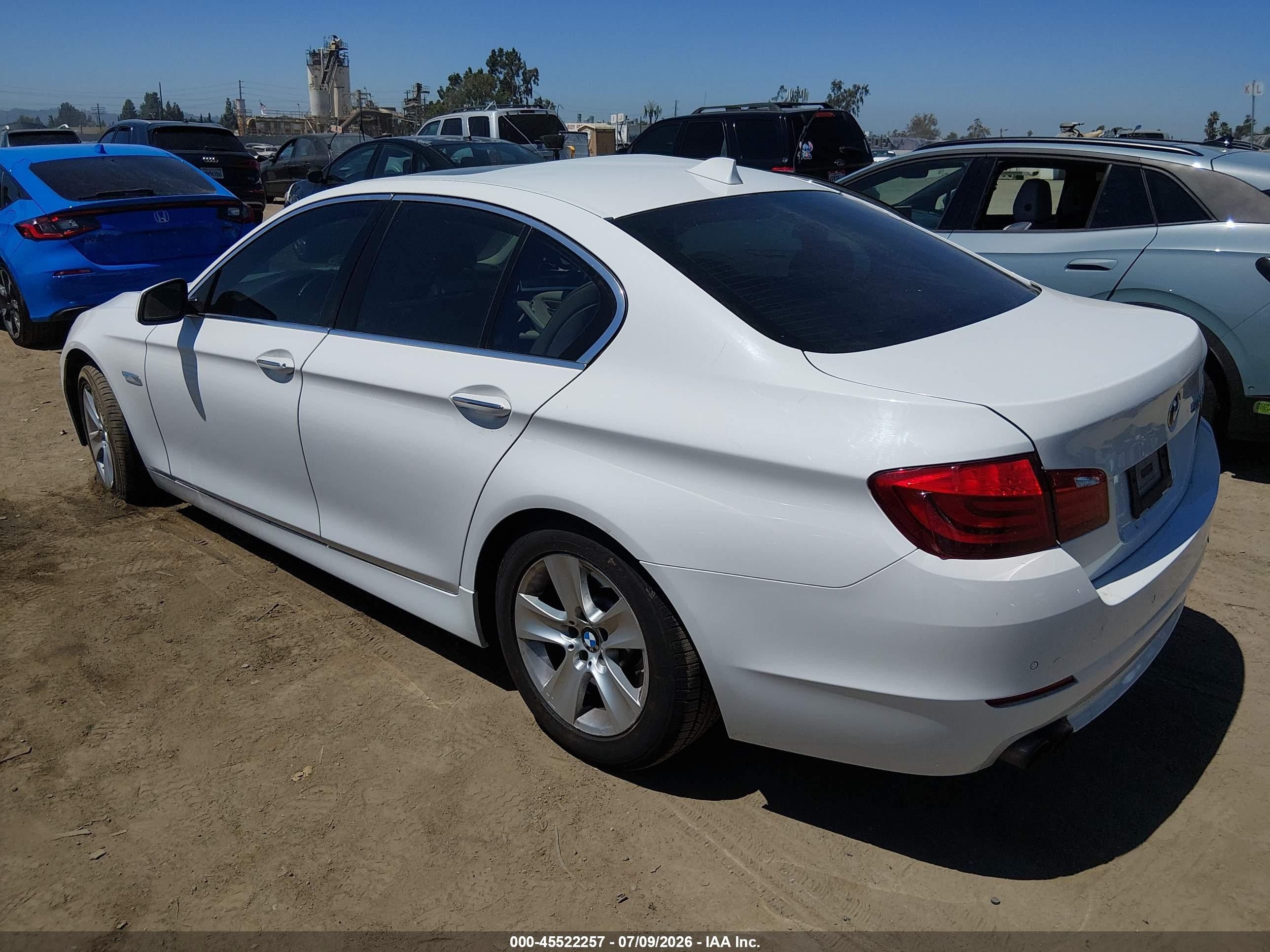 2013 Bmw 528i White vin: WBAXG5C56DD233083