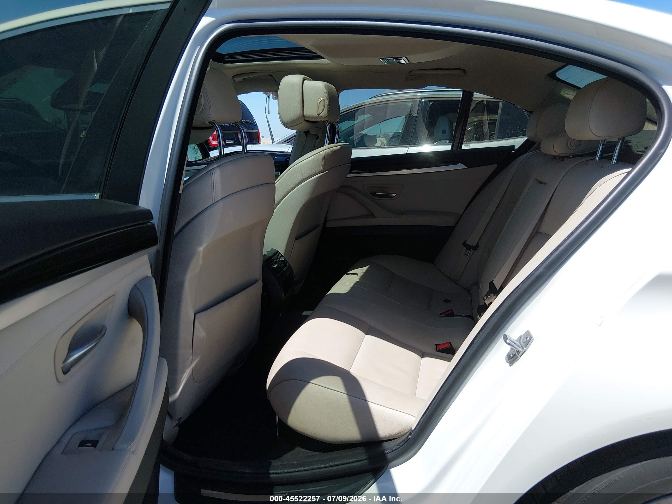 2013 Bmw 528i White vin: WBAXG5C56DD233083