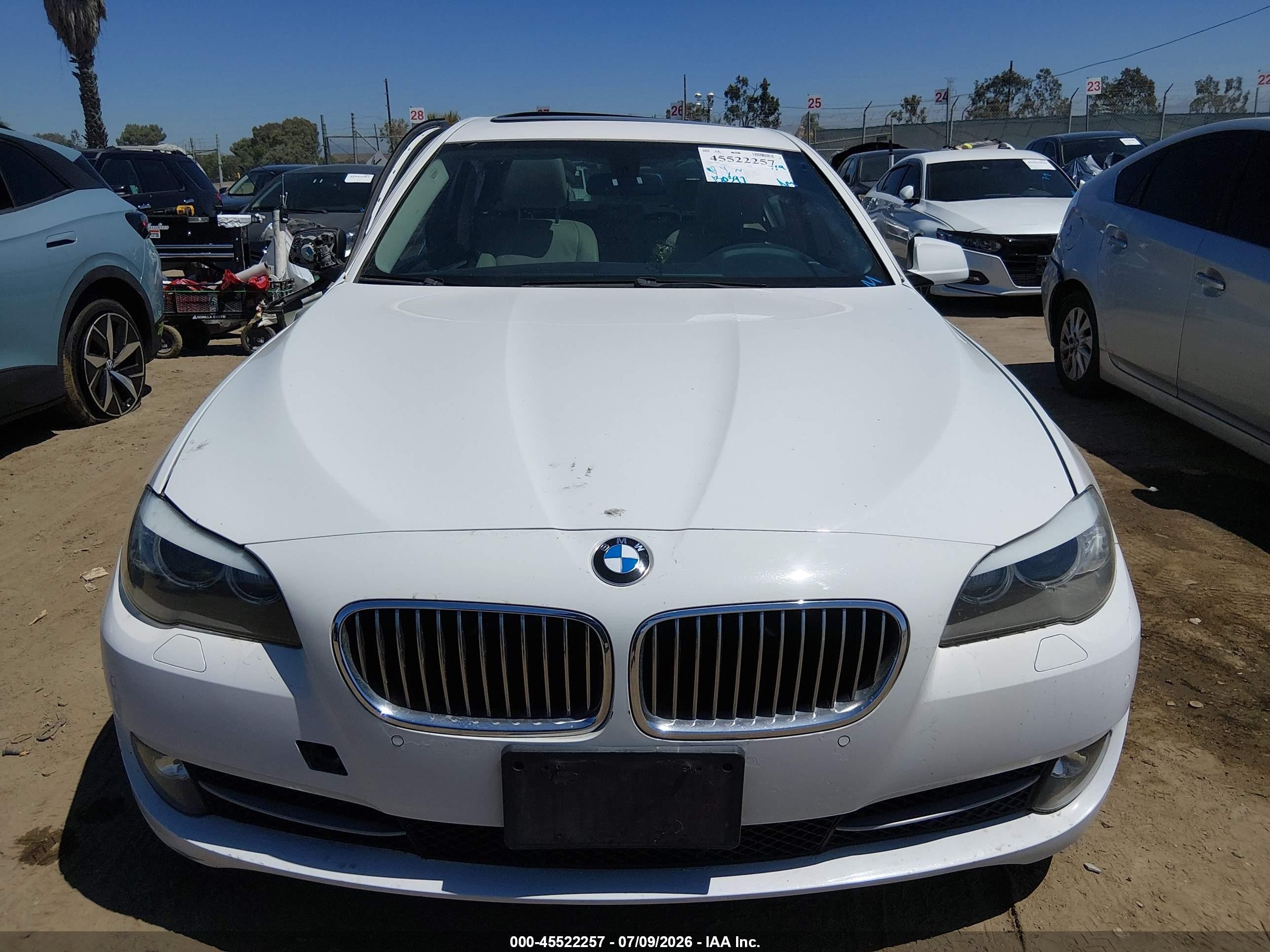 2013 Bmw 528i White vin: WBAXG5C56DD233083