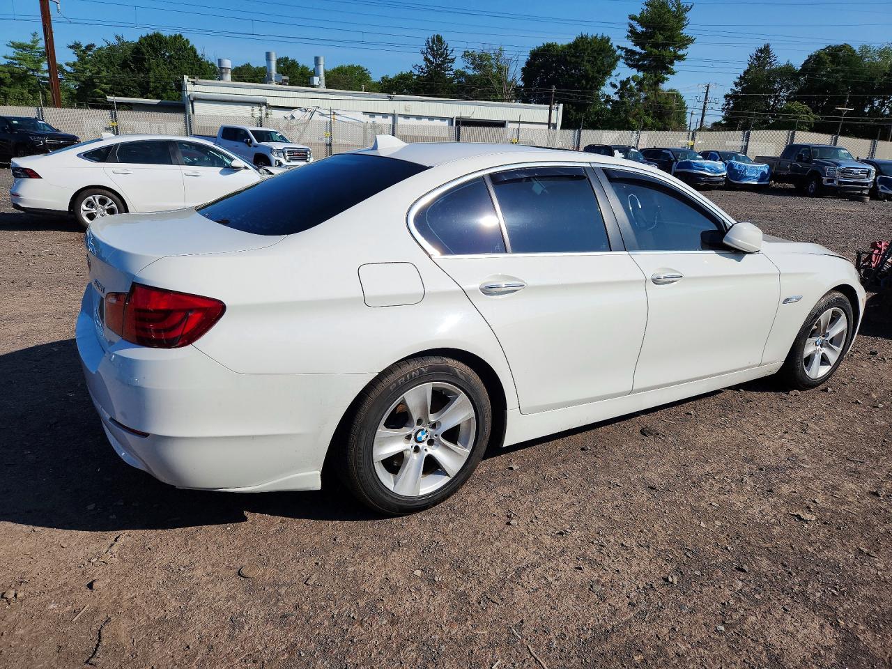2013 Bmw 528 I White vin: WBAXG5C56DDY32985