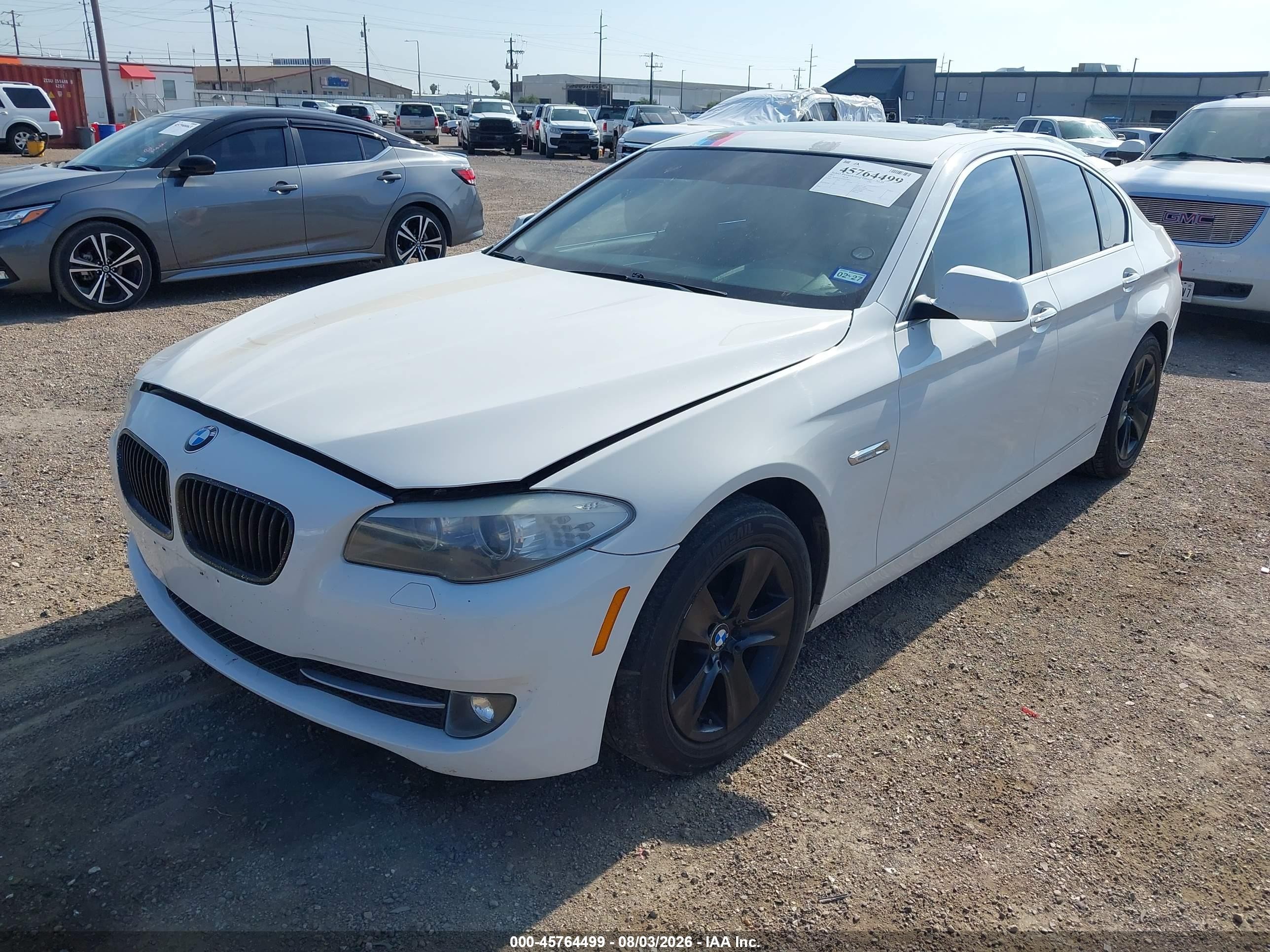2013 Bmw 528i   White vin: WBAXG5C56DDY34915