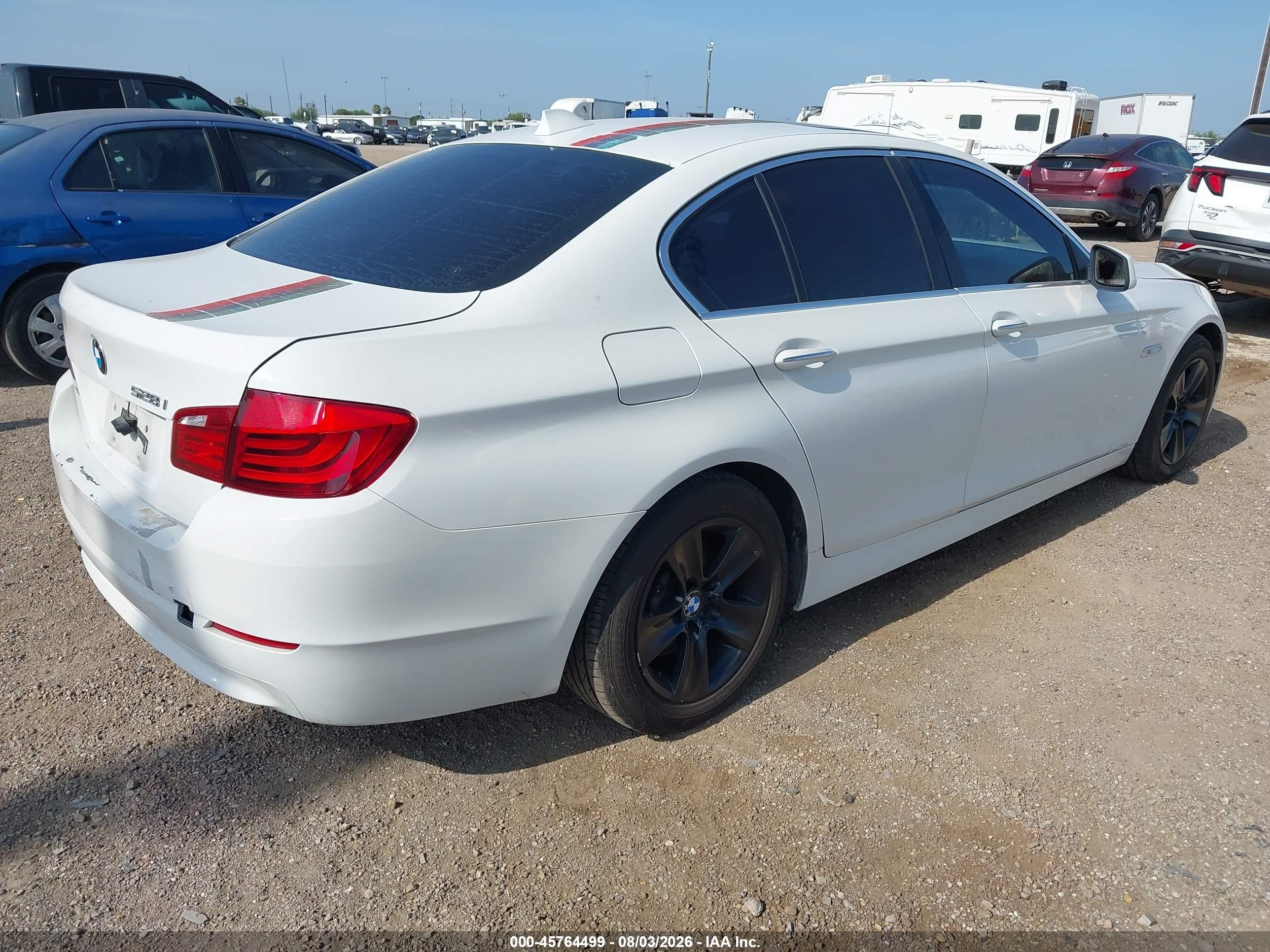 2013 Bmw 528i   White vin: WBAXG5C56DDY34915