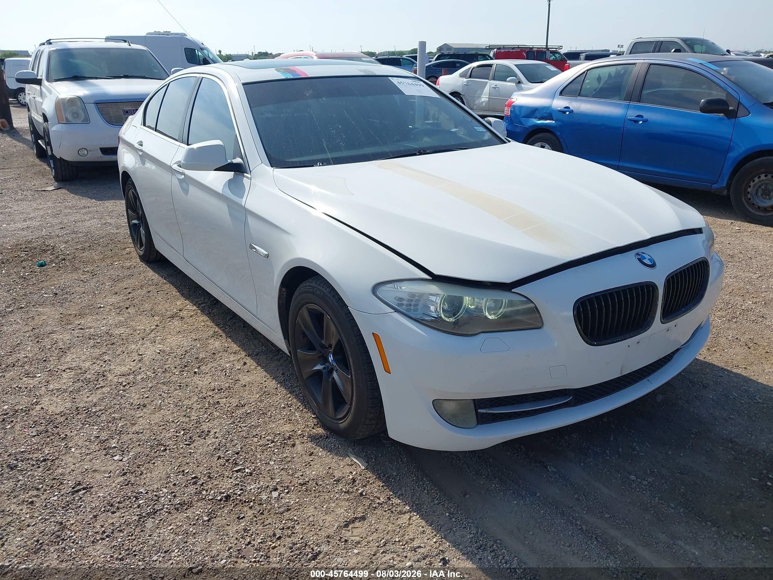 2013 Bmw 528i   White vin: WBAXG5C56DDY34915