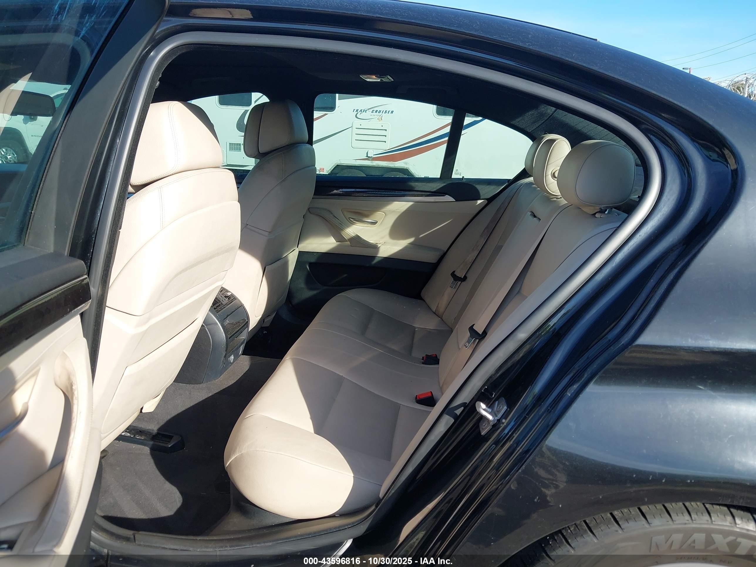 2012 Bmw 528i   Black vin: WBAXG5C57CDW92282
