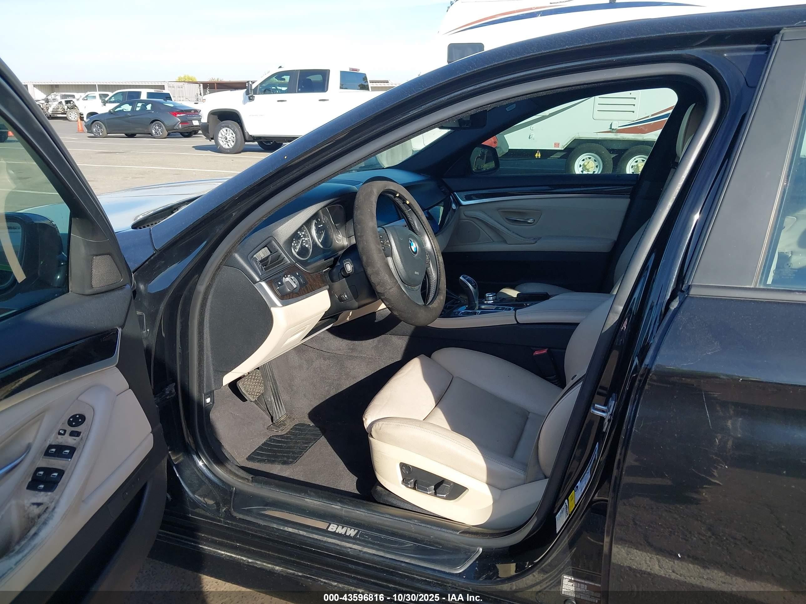 2012 Bmw 528i   Black vin: WBAXG5C57CDW92282