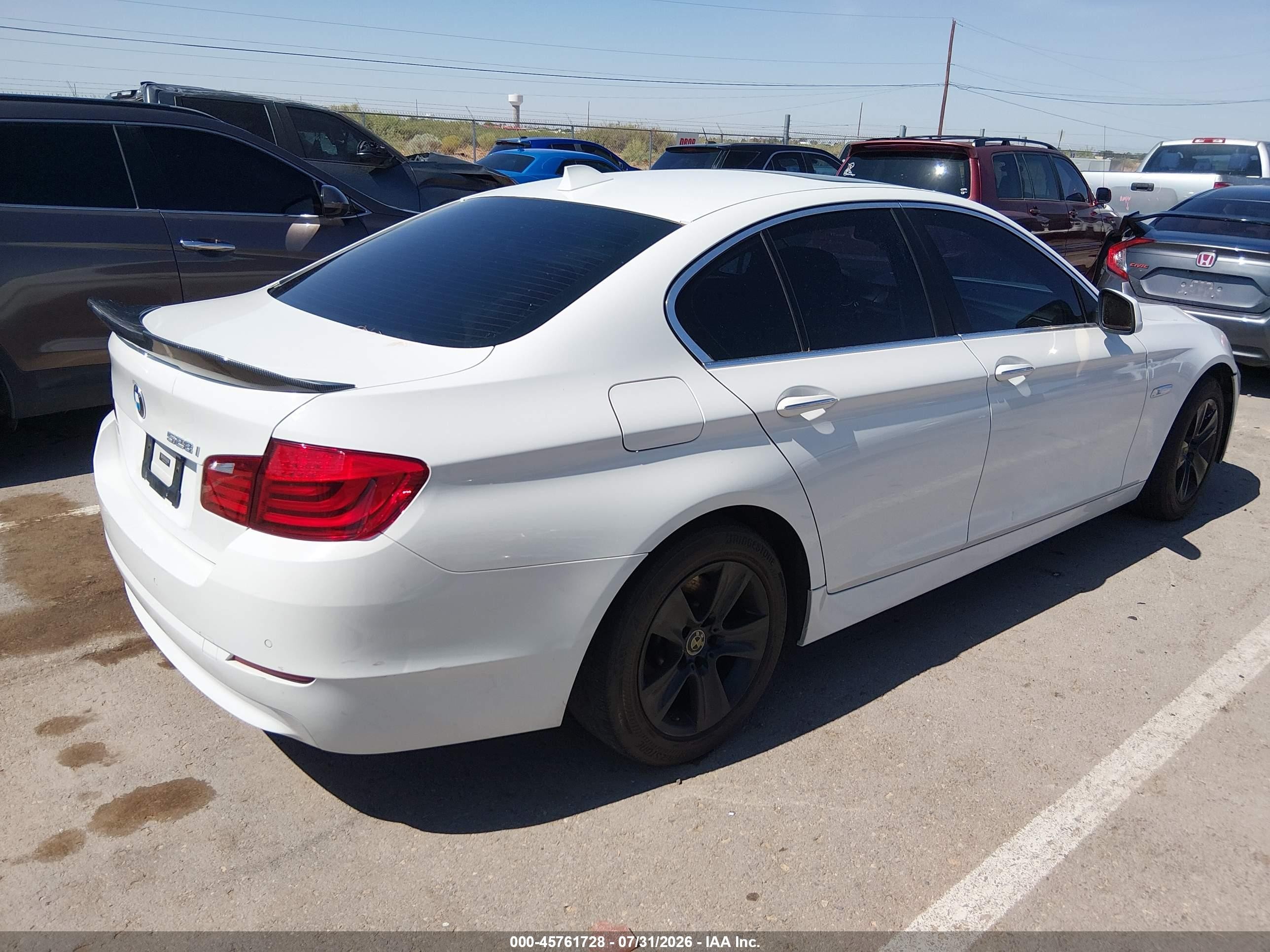 2013 Bmw 528i   Белый vin: WBAXG5C57DD235005