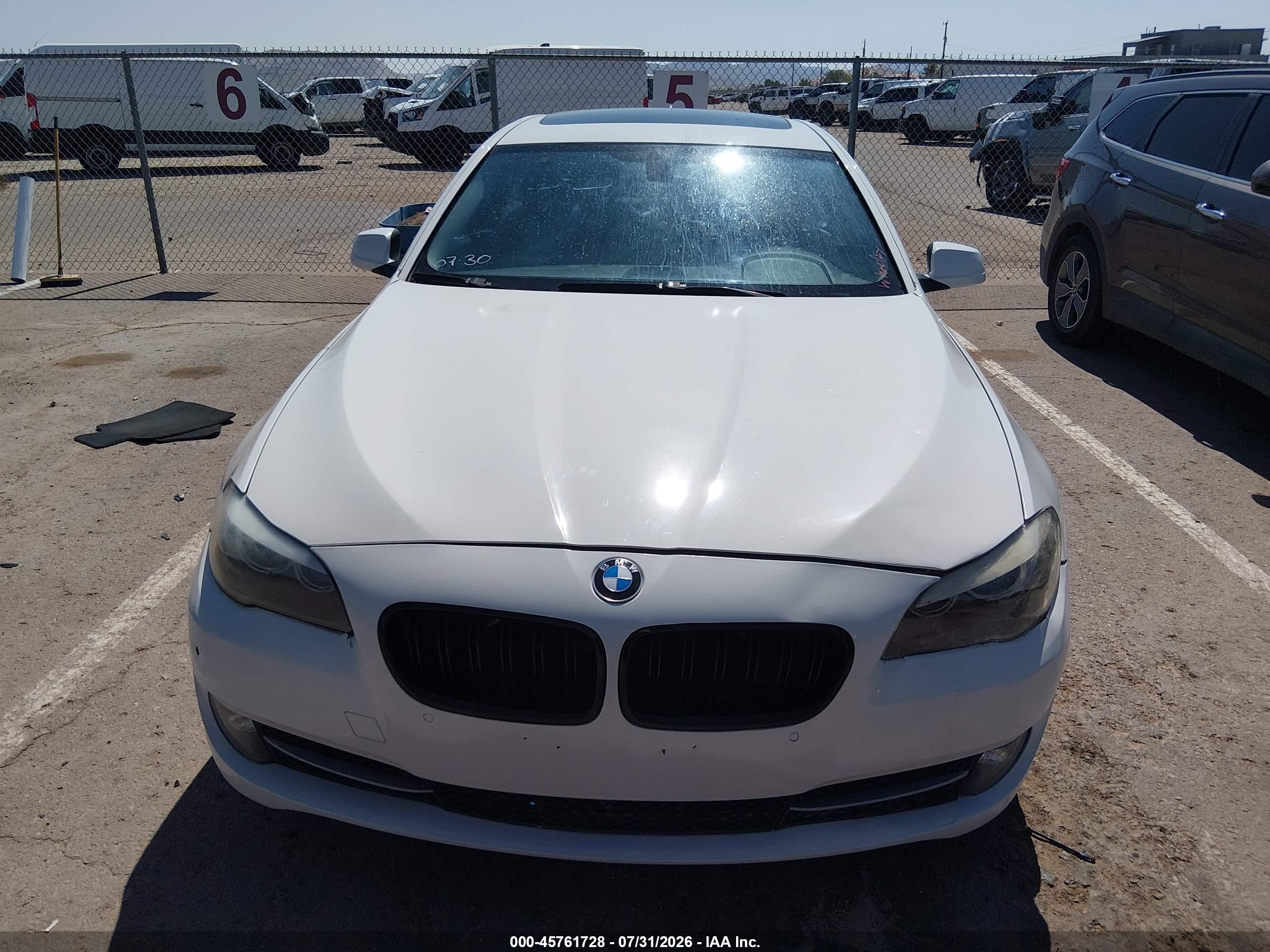 2013 Bmw 528i   Белый vin: WBAXG5C57DD235005