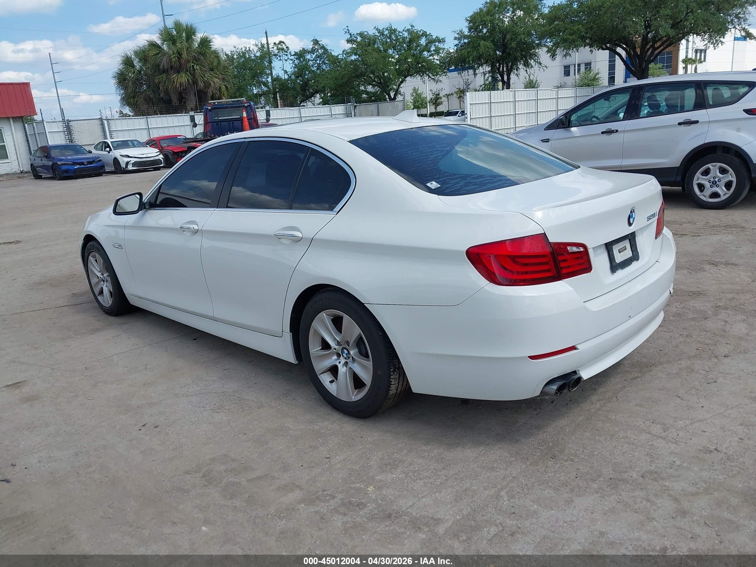 2013 Bmw 528i White vin: WBAXG5C57DDY32428
