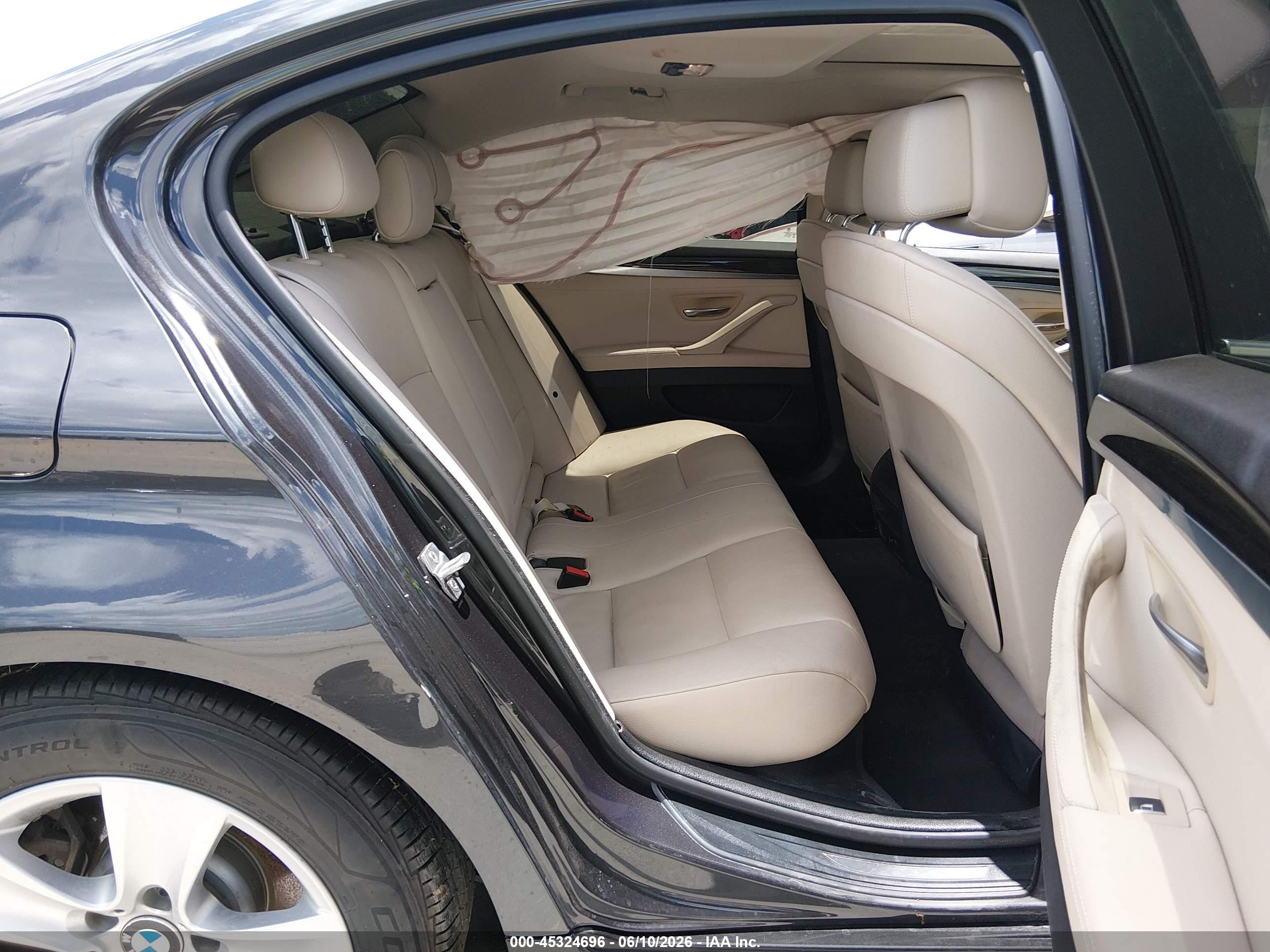 2013 Bmw 528i   Серый vin: WBAXG5C57DDY35314