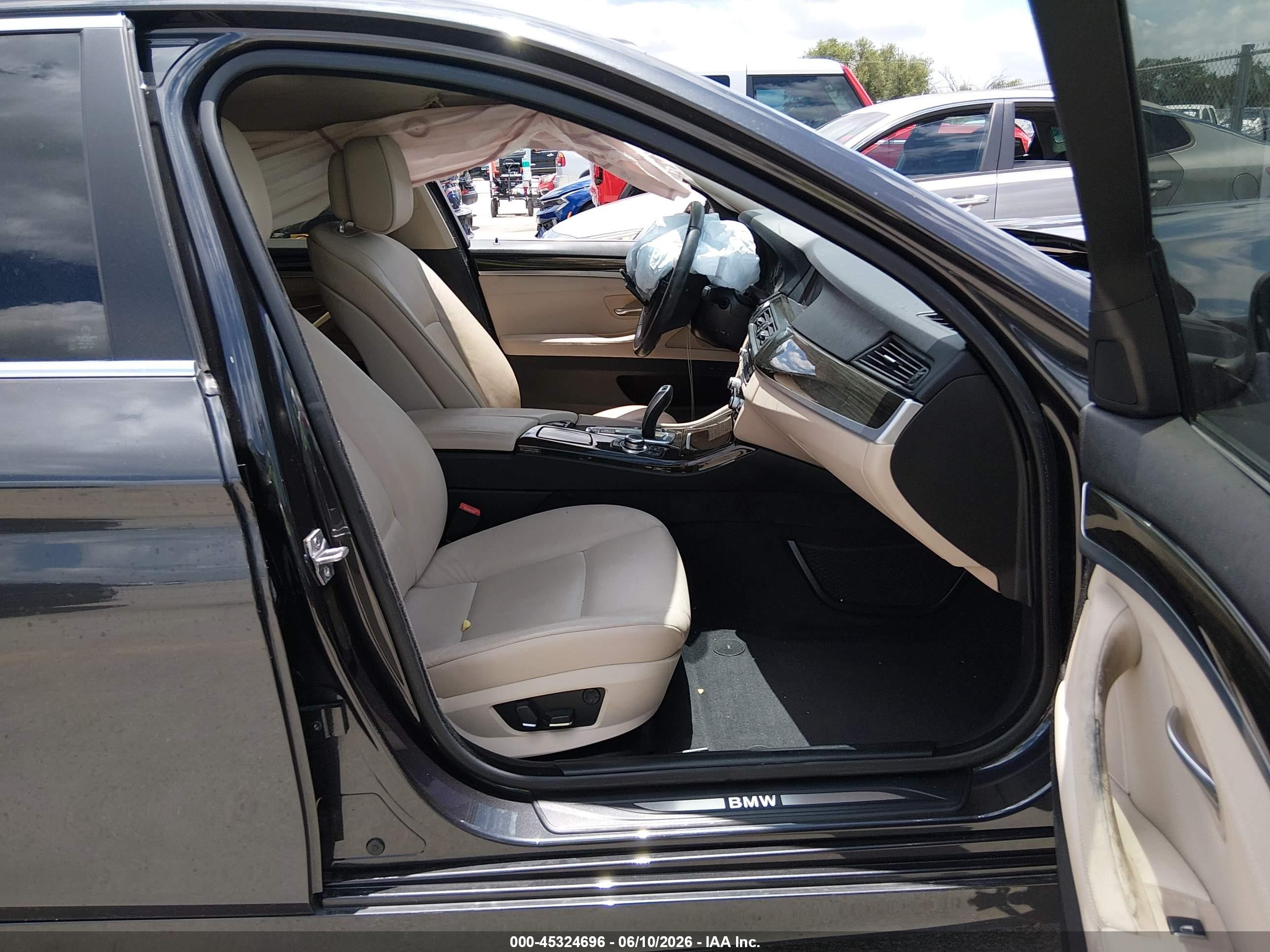2013 Bmw 528i   Серый vin: WBAXG5C57DDY35314