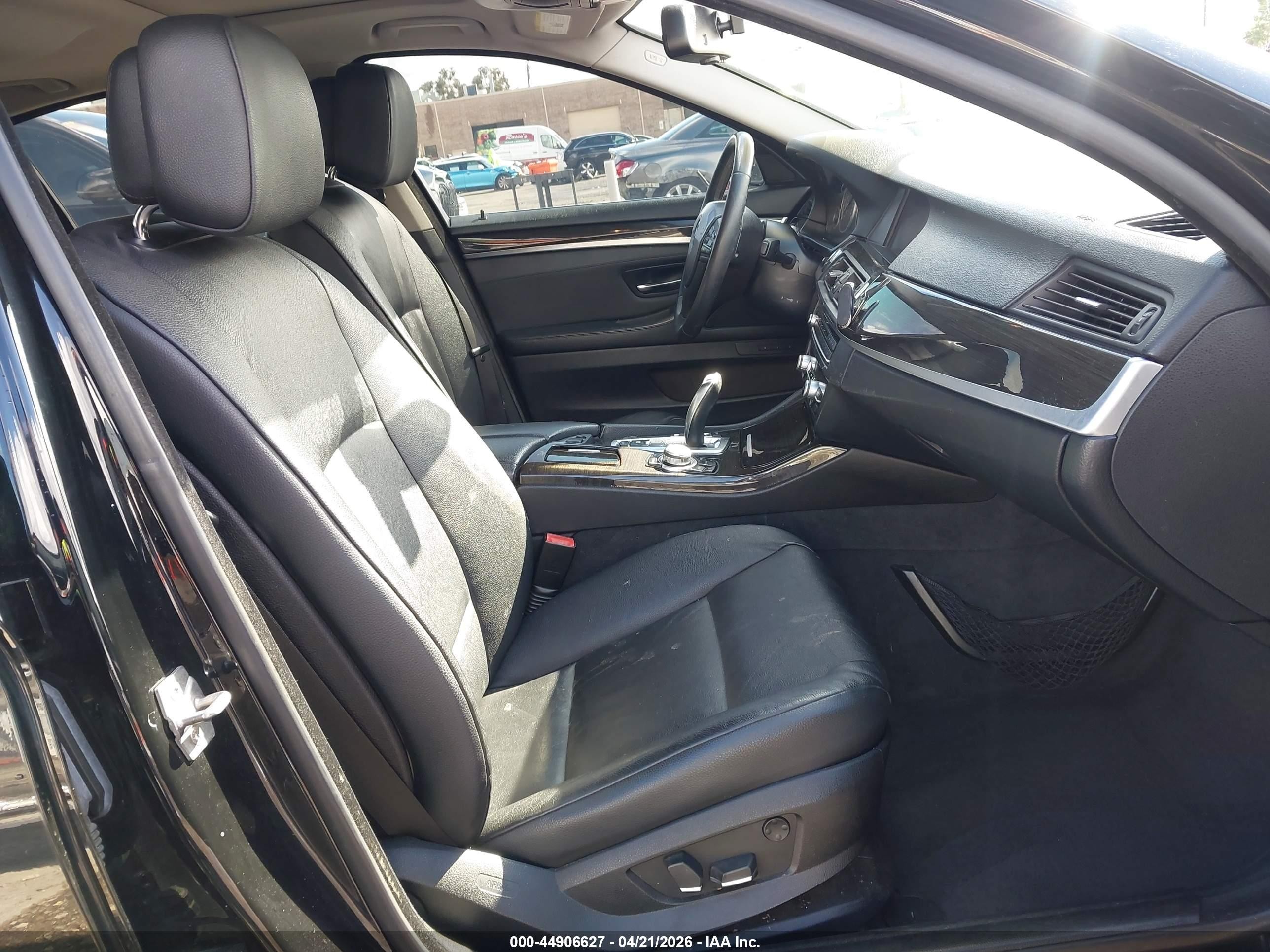 2012 Bmw 528i   Black vin: WBAXG5C58CDW24802