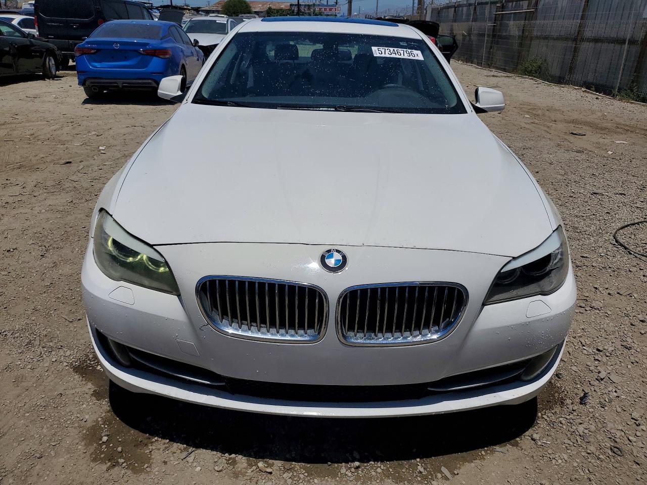 2013 Bmw 528 I Белый vin: WBAXG5C58DDY30977