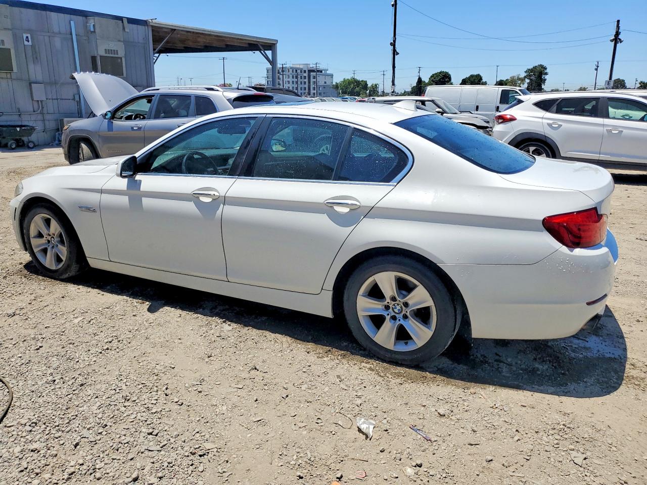2013 Bmw 528 I Белый vin: WBAXG5C58DDY30977
