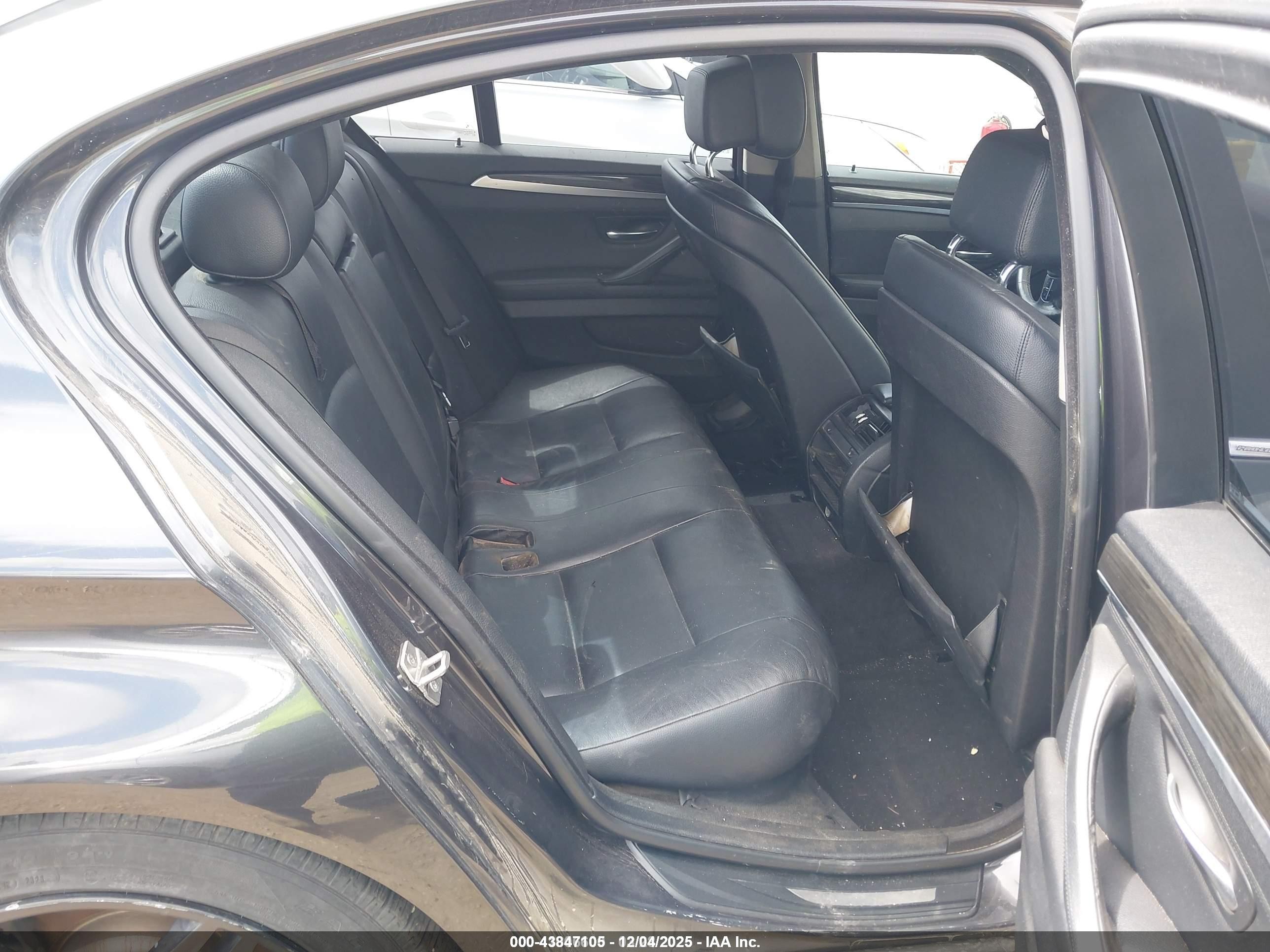 2013 Bmw 528i   Black vin: WBAXG5C58DDY31076
