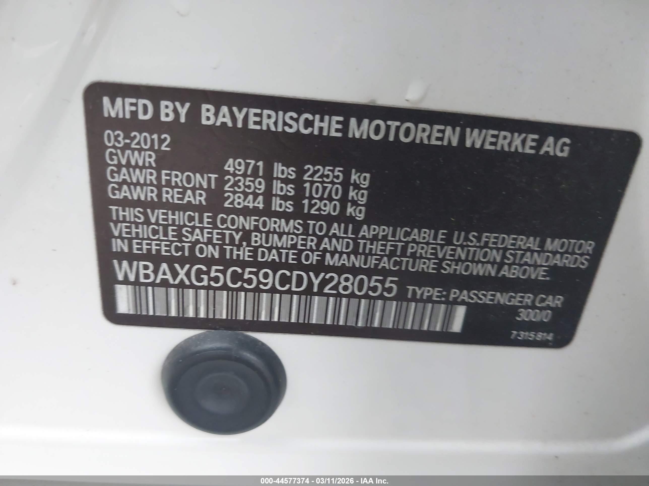 2012 Bmw 528i   Белый vin: WBAXG5C59CDY28055