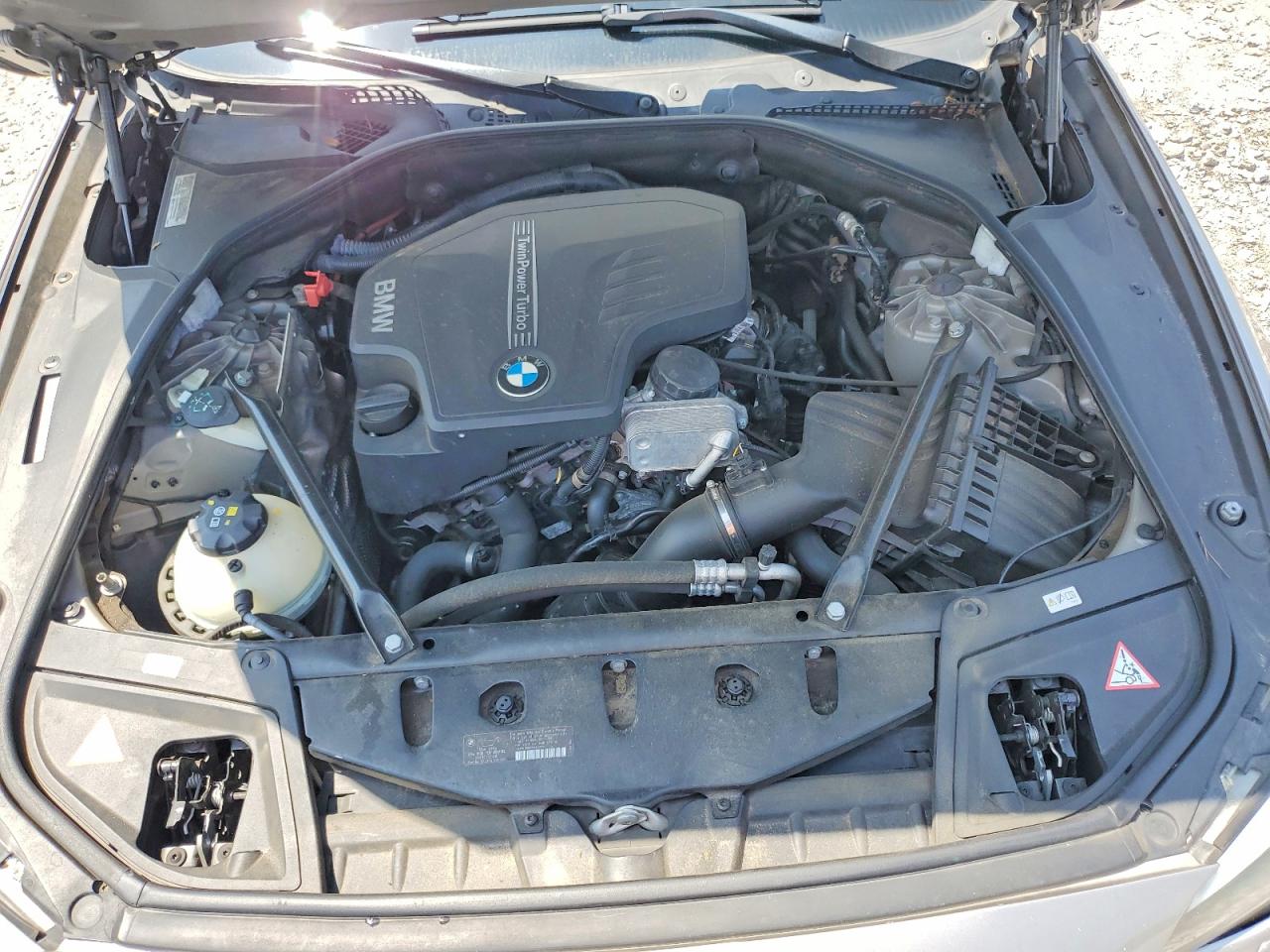 2013 Bmw 528 I Cream vin: WBAXG5C59DD228508