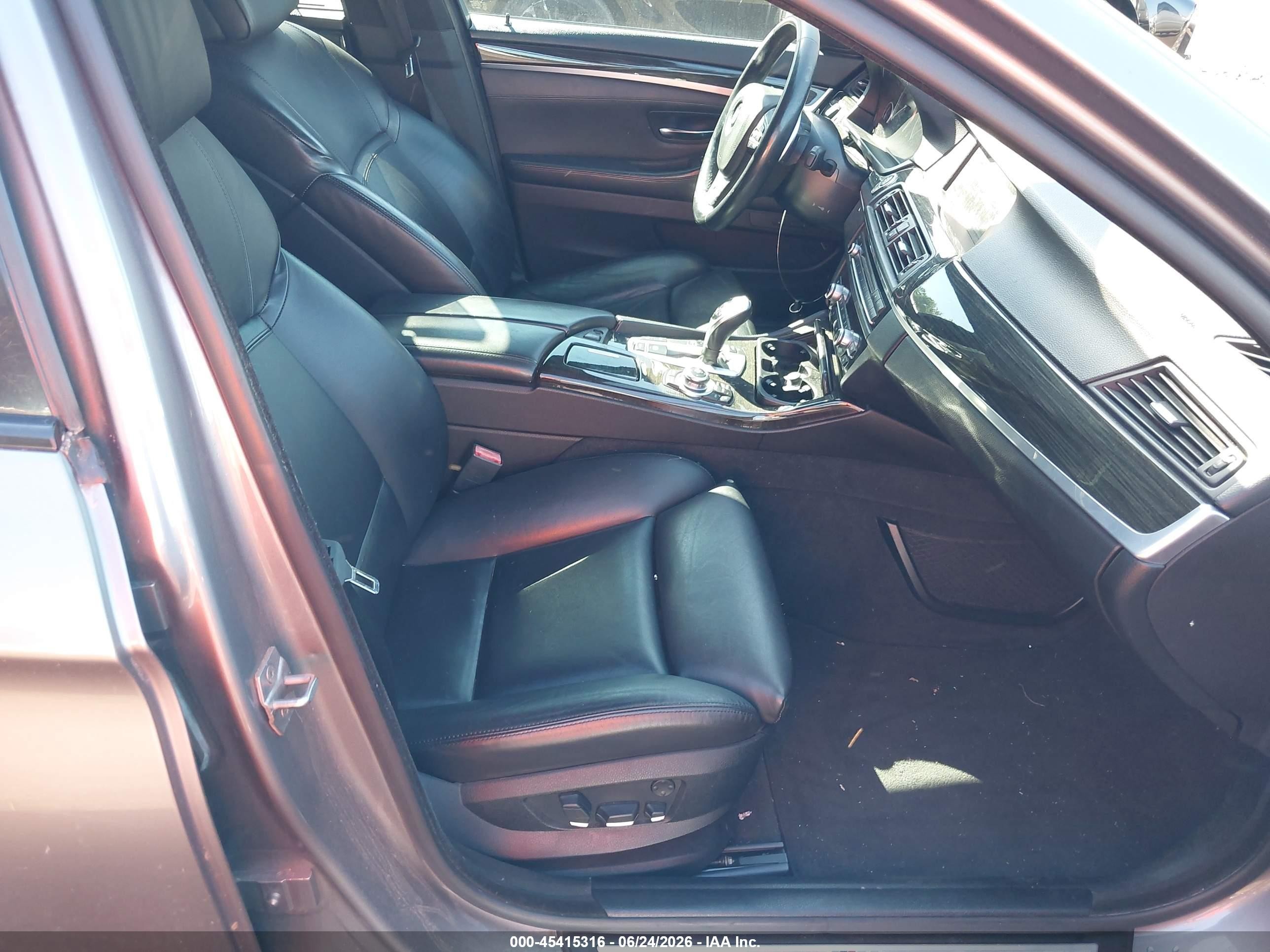 2013 Bmw 528i   Серый vin: WBAXG5C59DD229139