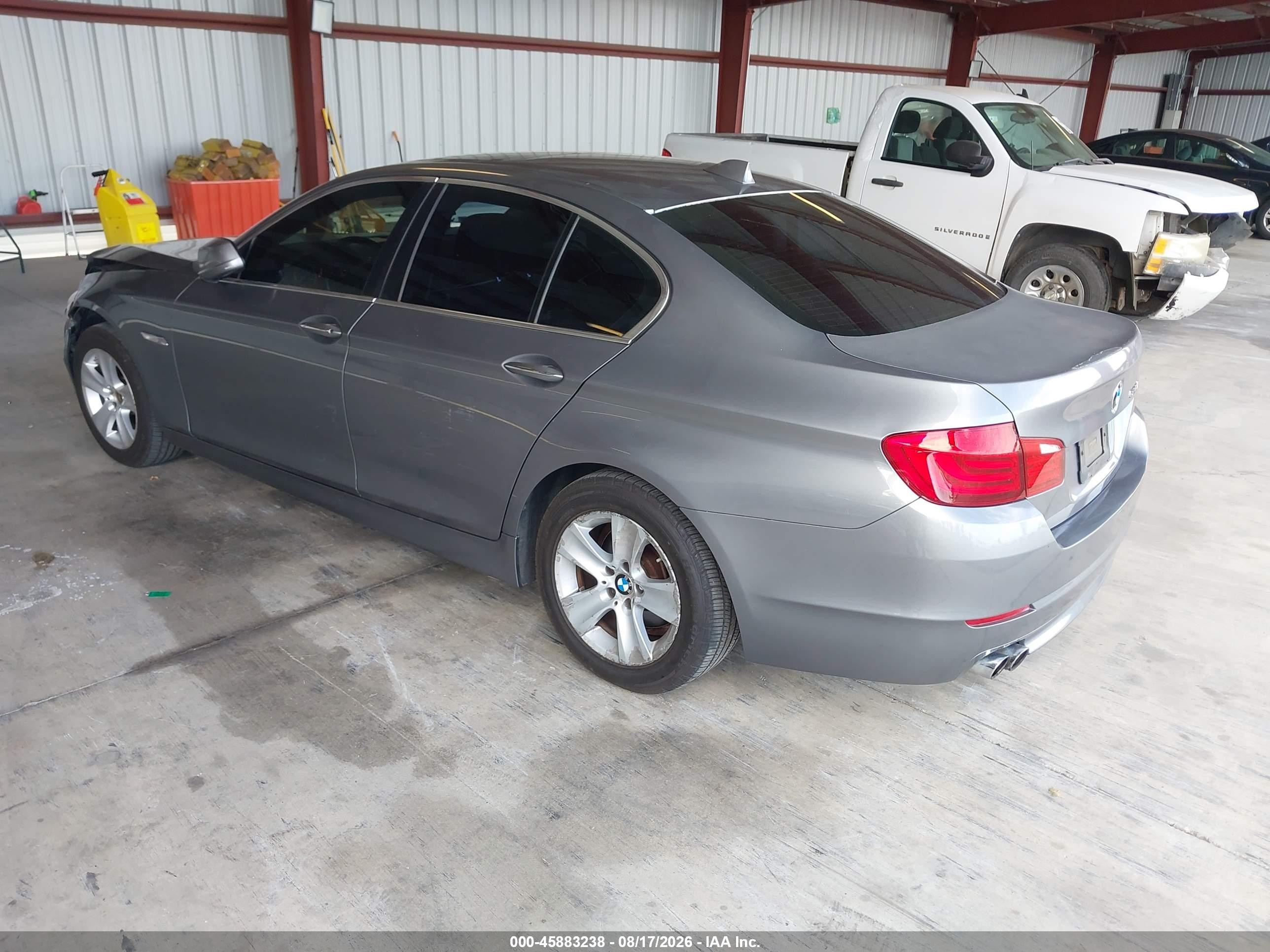 2013 Bmw 528i   Серебряный vin: WBAXG5C59DDY34164