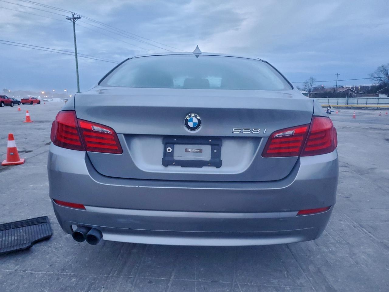 2013 Bmw 528 I Серый vin: WBAXG5C5XDDY31497