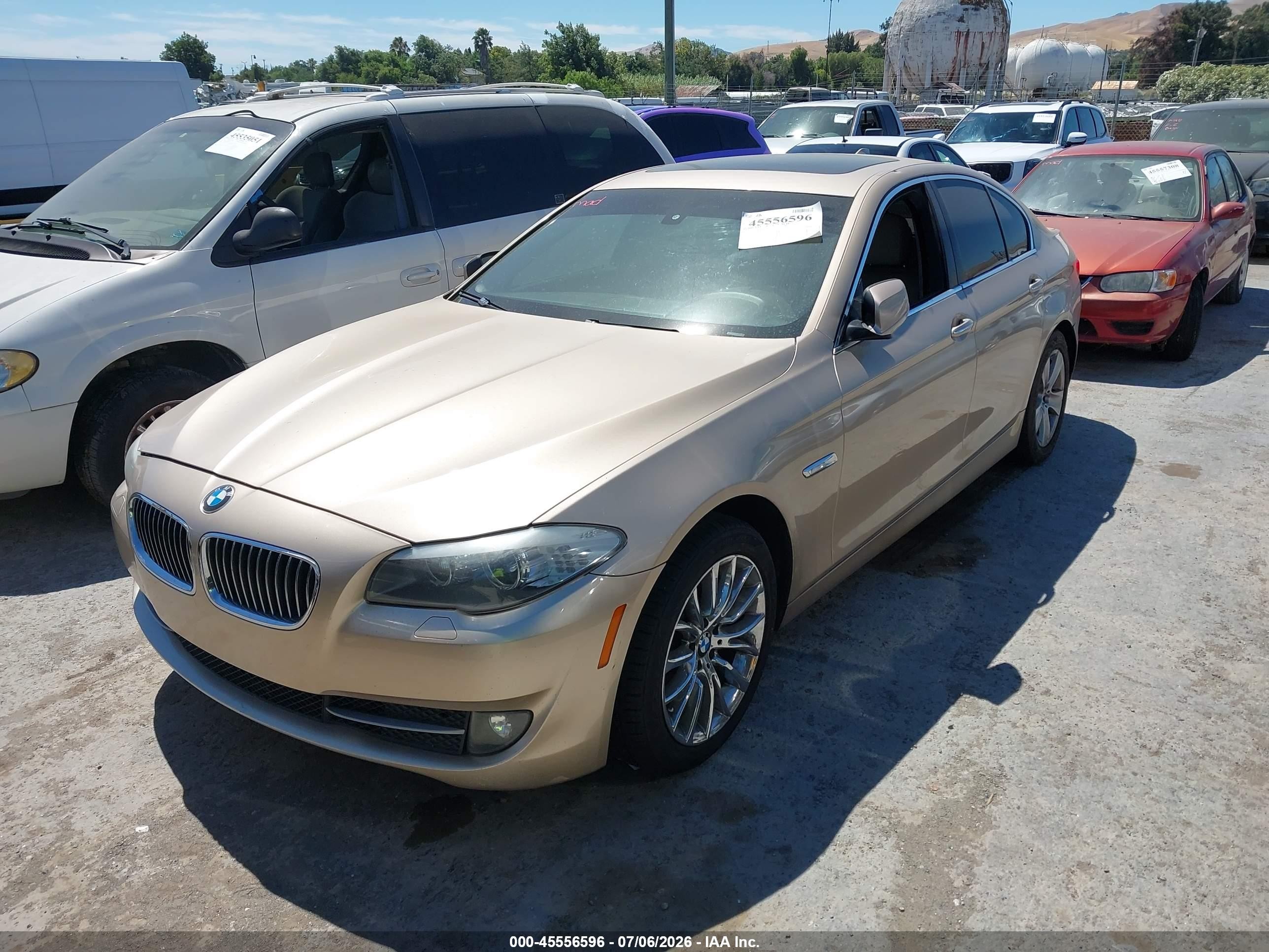 2013 Bmw 528i   Gold vin: WBAXG5C5XDDY34528