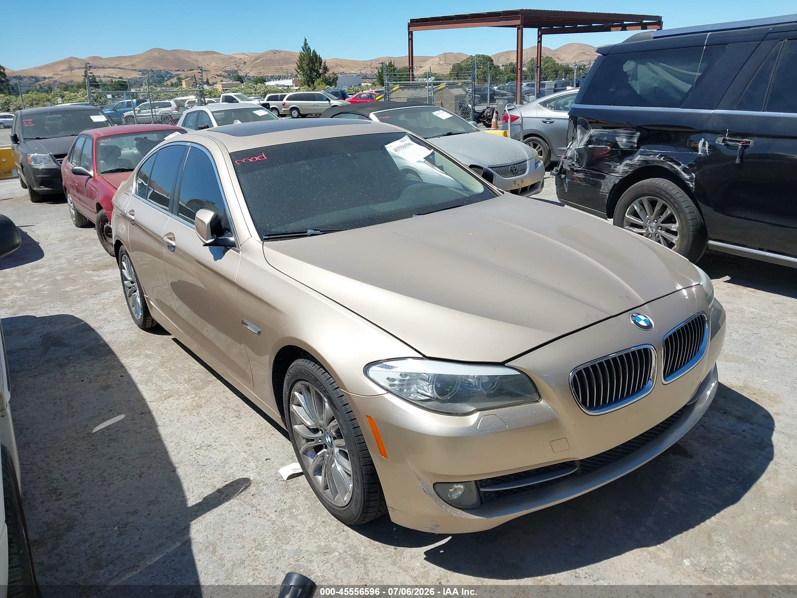 2013 Bmw 528i   Gold vin: WBAXG5C5XDDY34528