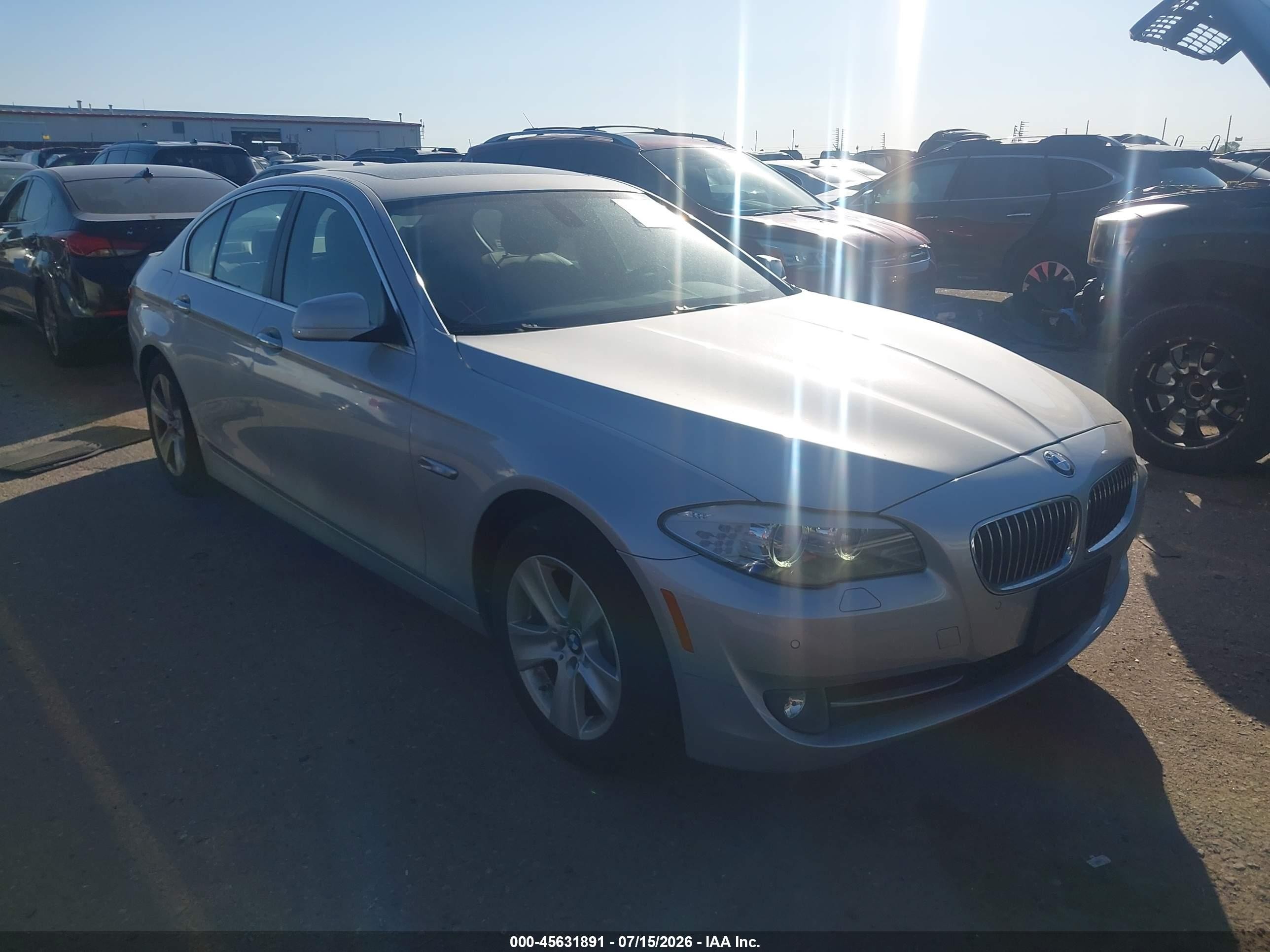 2012 Bmw 528i Xdrive Silver vin: WBAXH5C50CDW03598