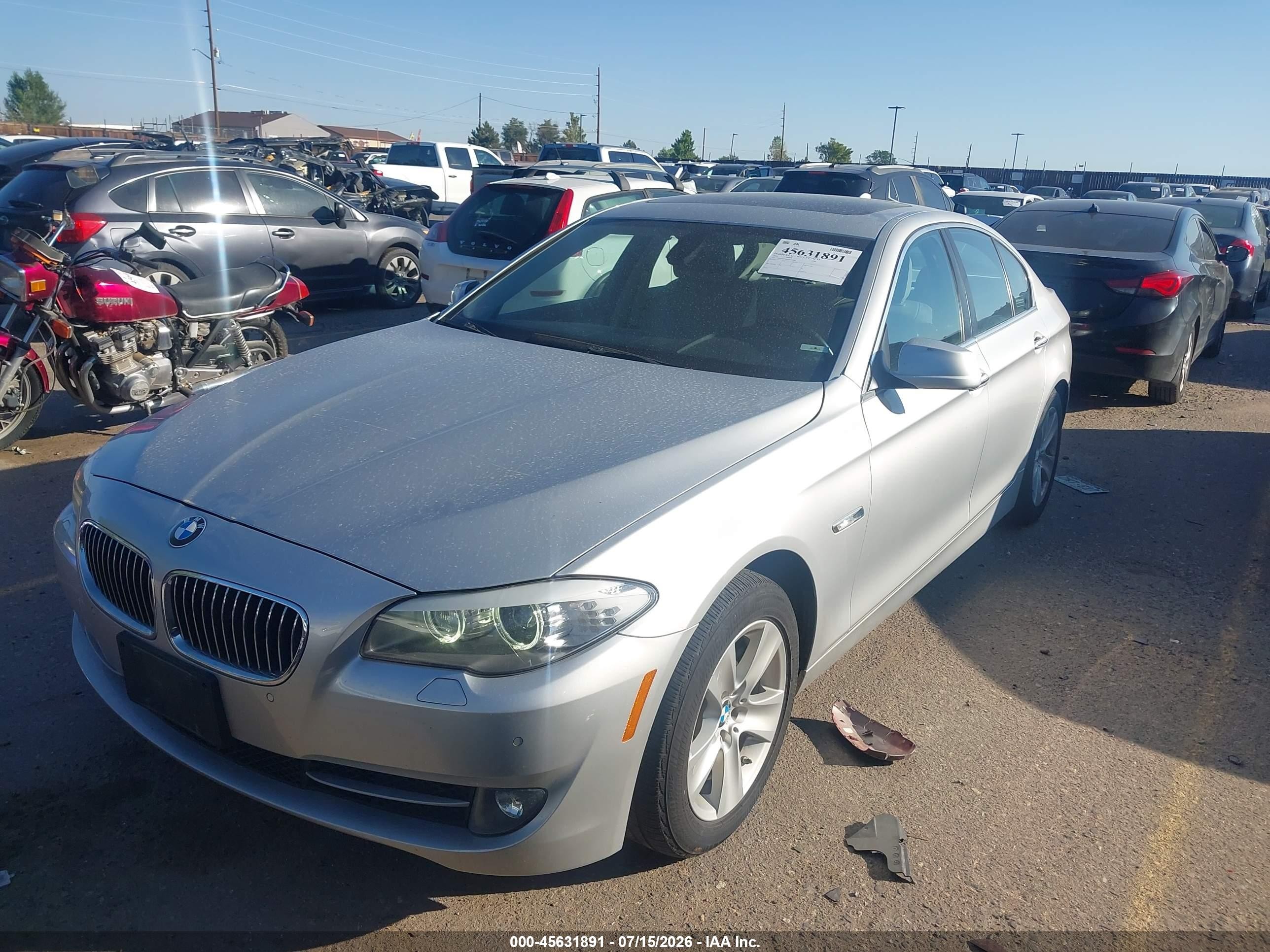 2012 Bmw 528i Xdrive Silver vin: WBAXH5C50CDW03598