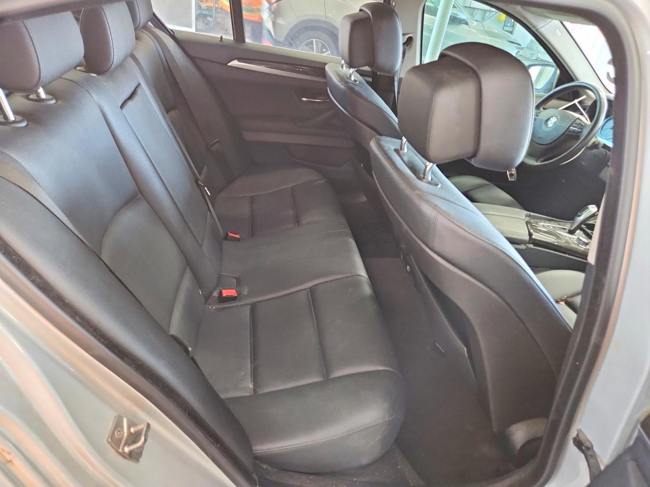 2012 Bmw 528 Xi Silver vin: WBAXH5C50CDW06422