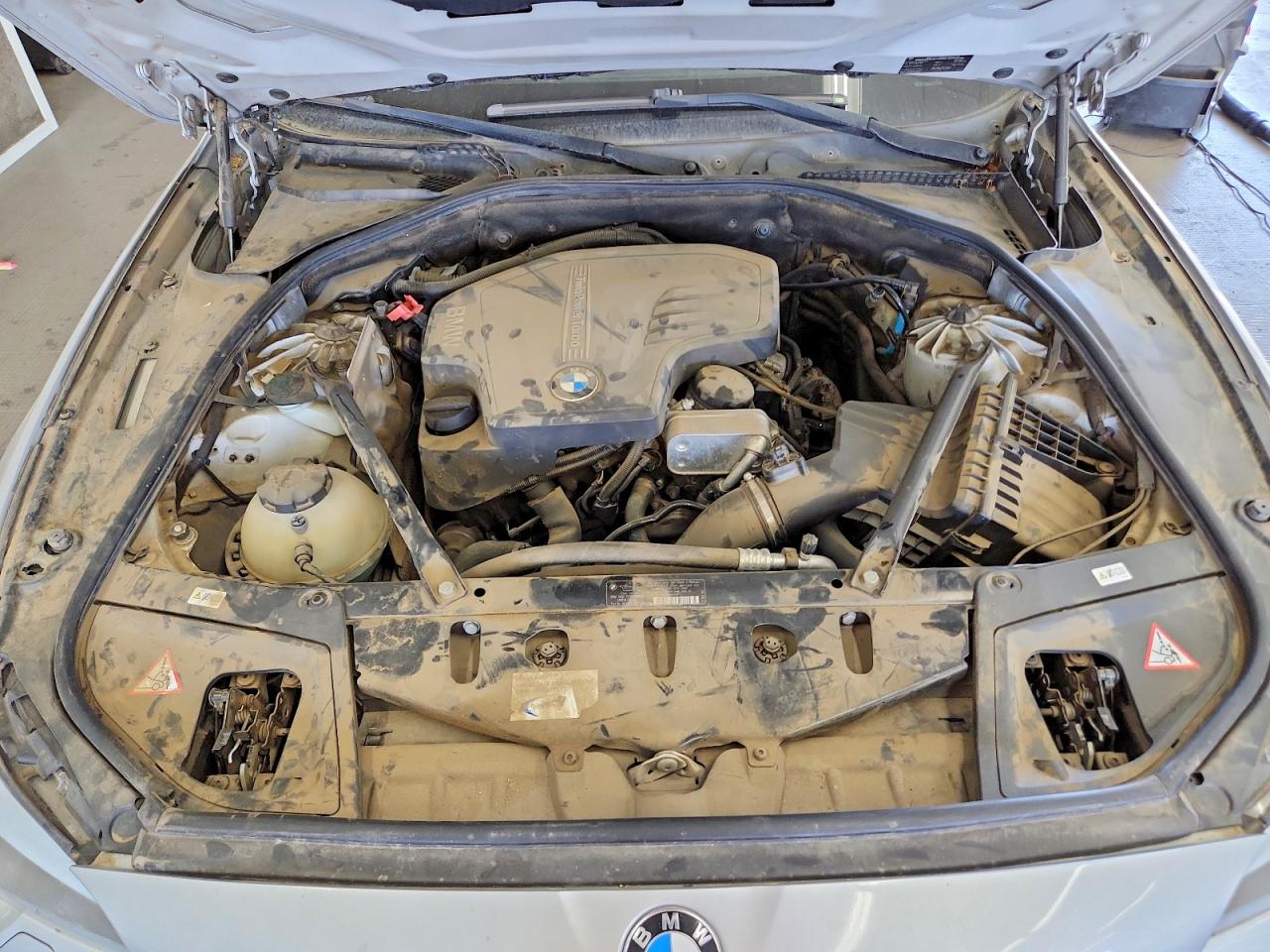 2012 Bmw 528 Xi Silver vin: WBAXH5C50CDW06422
