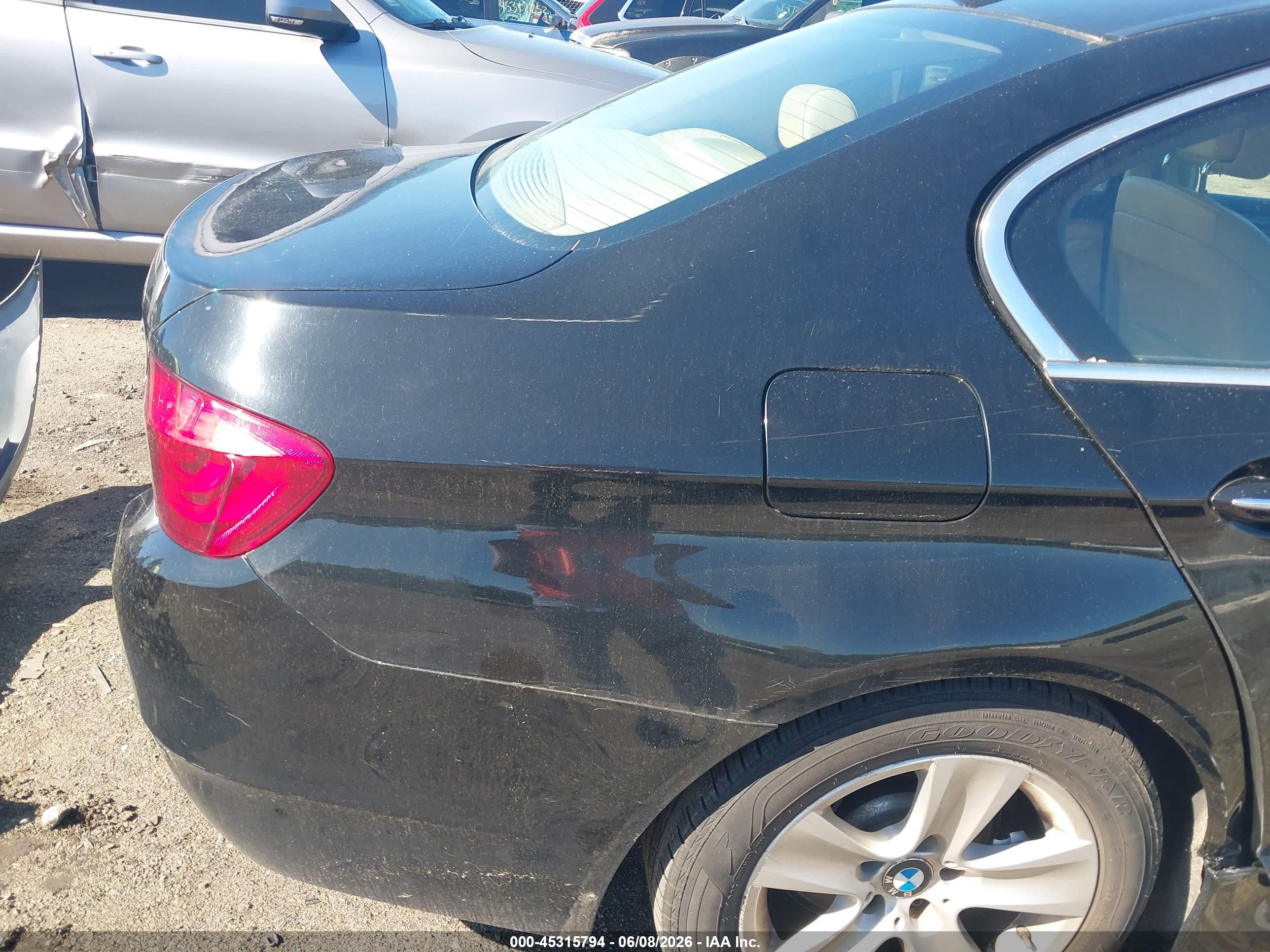 2012 Bmw 528i Xdrive Black vin: WBAXH5C50CDW06484