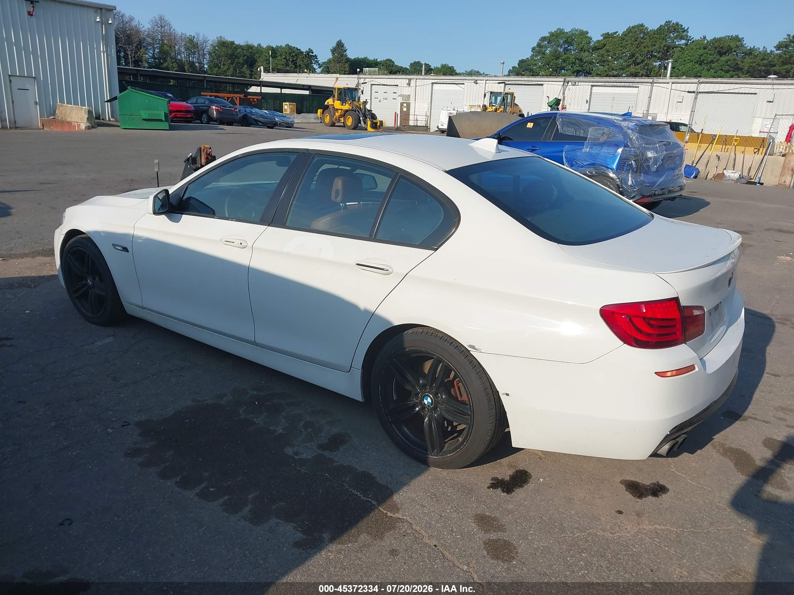 2013 Bmw 528i Xdrive White vin: WBAXH5C50DD108531