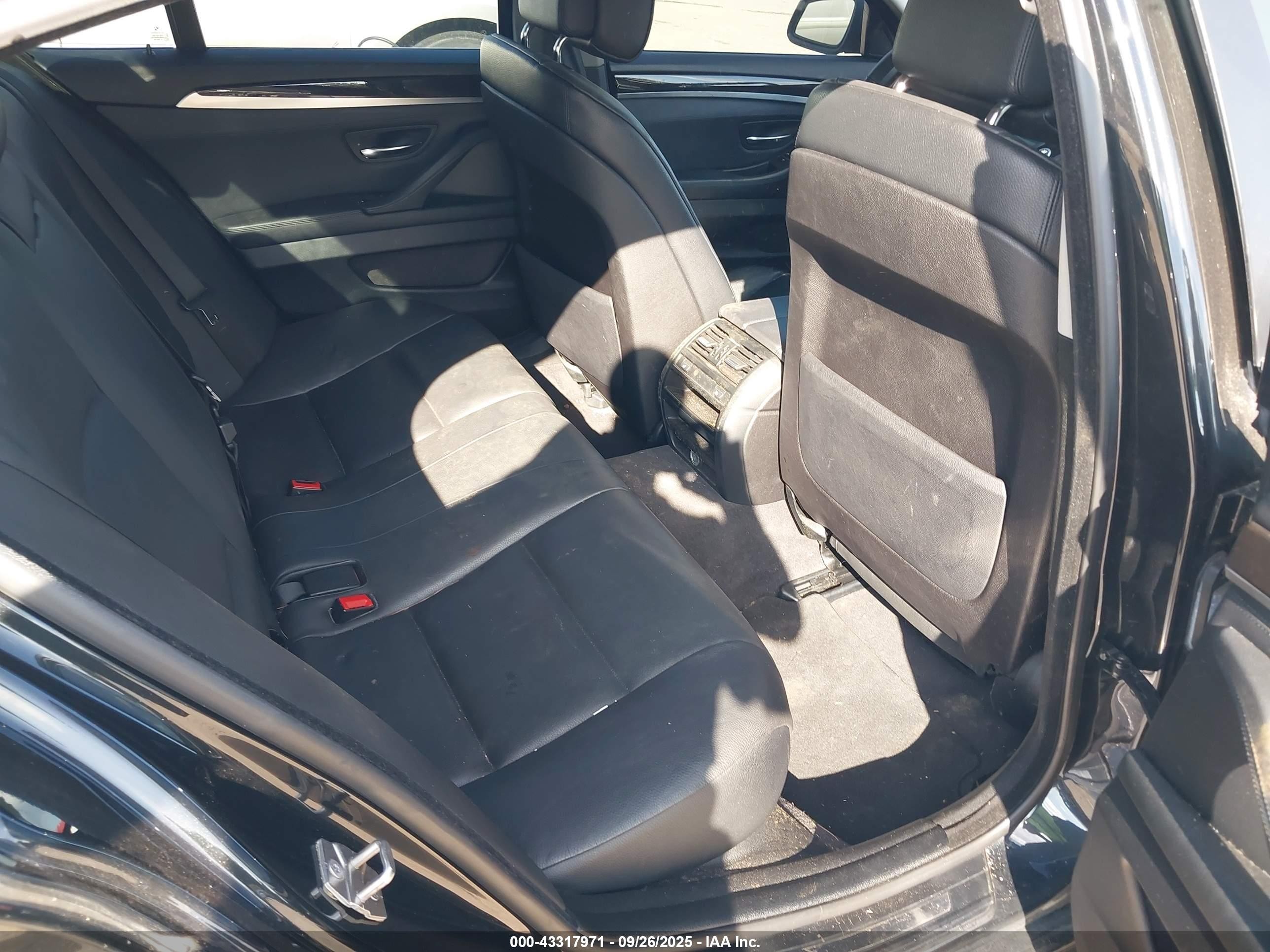 2013 Bmw 528i Xdrive Black vin: WBAXH5C50DDW12576