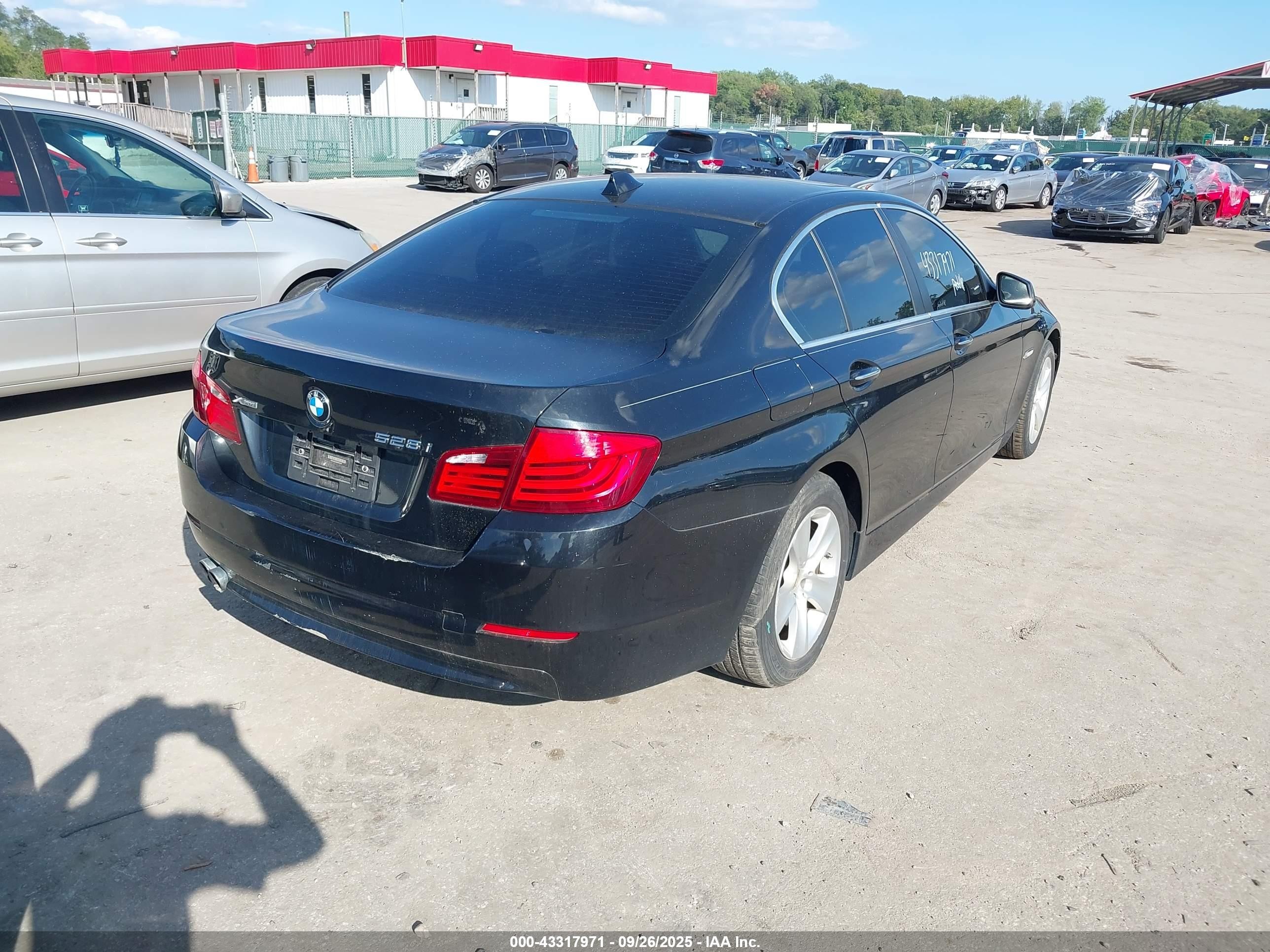 2013 Bmw 528i Xdrive Black vin: WBAXH5C50DDW12576